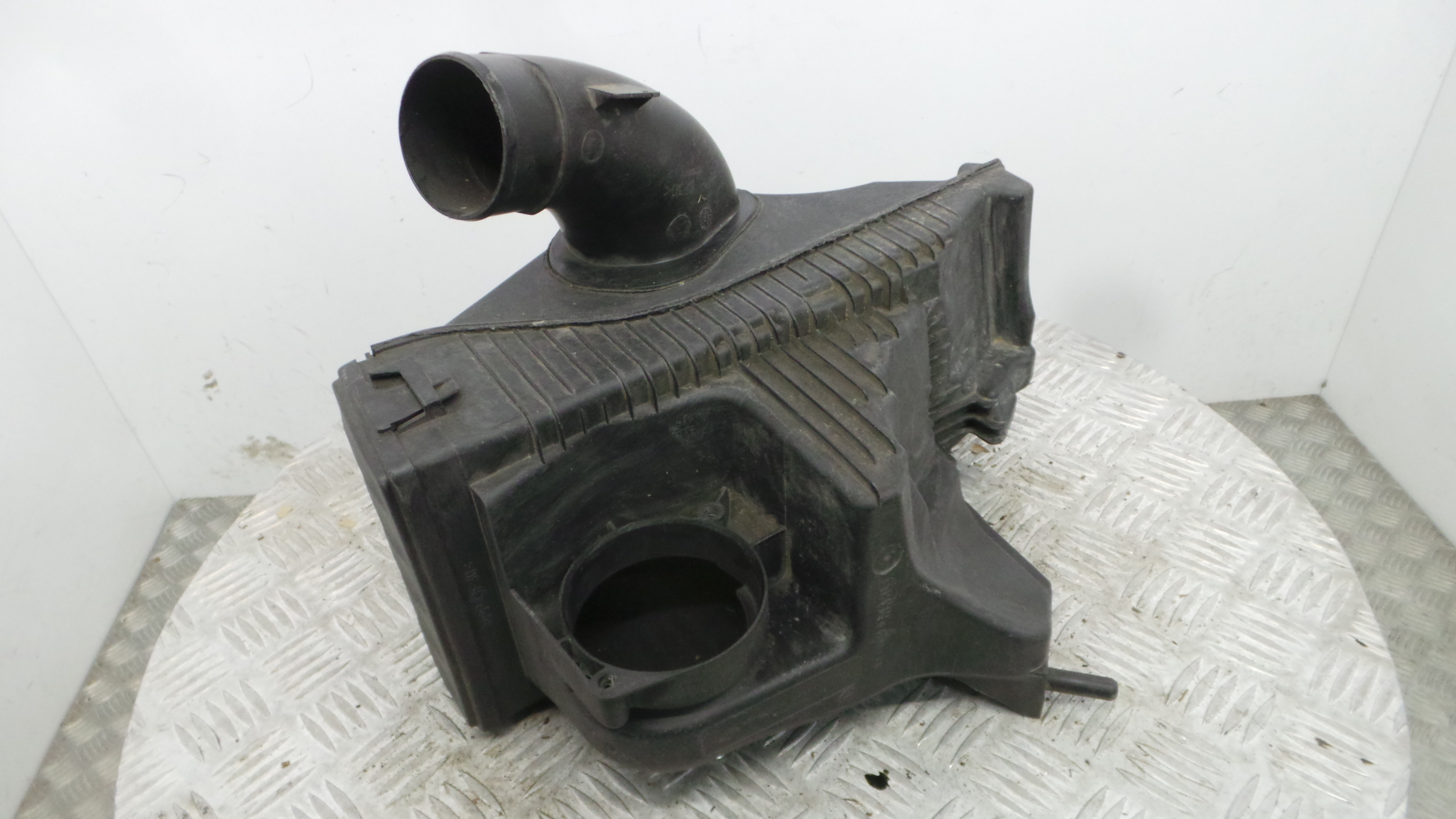 Caixa Filtro de Ar  8200725183A - RENAULT CLIO III (BR0/1, CR0/1)-37101121
