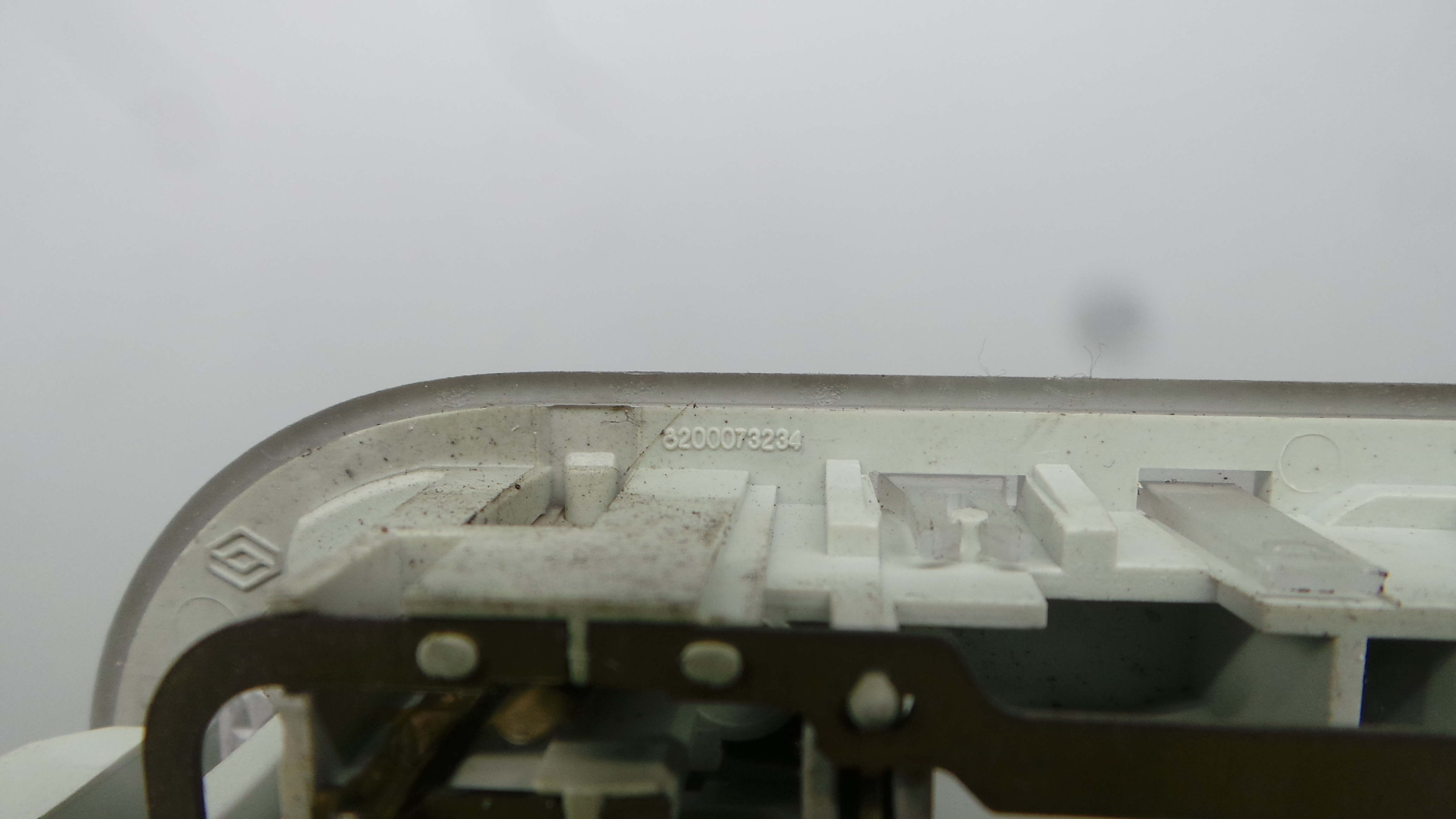 Plafonier Teto 8200073234 - RENAULT CLIO III (BR0/1, CR0/1)-37101634