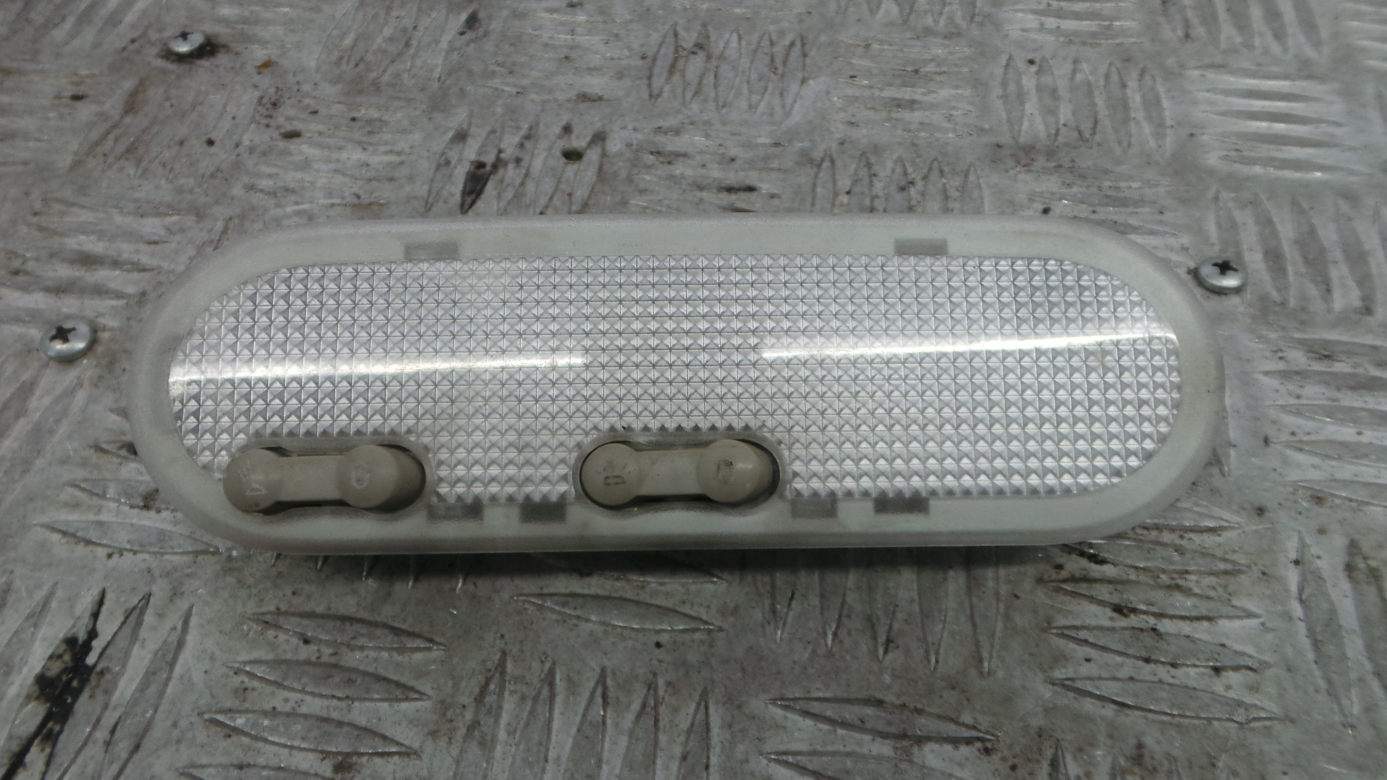 Plafonier Teto 8200073231 - RENAULT CLIO III (BR0/1, CR0/1)-37101646 Plafonier Teto 8200073231 - RENAULT CLIO III (BR0/1, CR0/1)-37101646