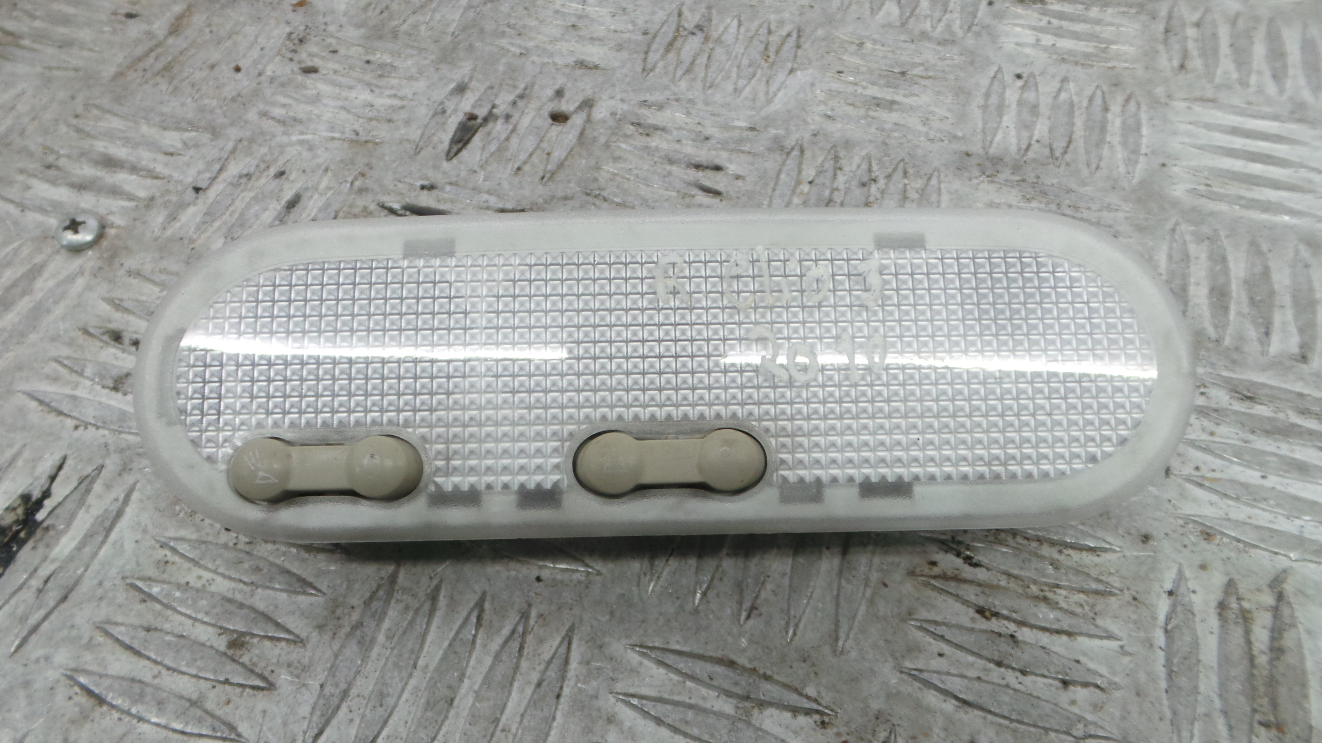 Plafonier Teto 8200073231 - RENAULT CLIO III (BR0/1, CR0/1)-37101649 Plafonier Teto 8200073231 - RENAULT CLIO III (BR0/1, CR0/1)-37101649