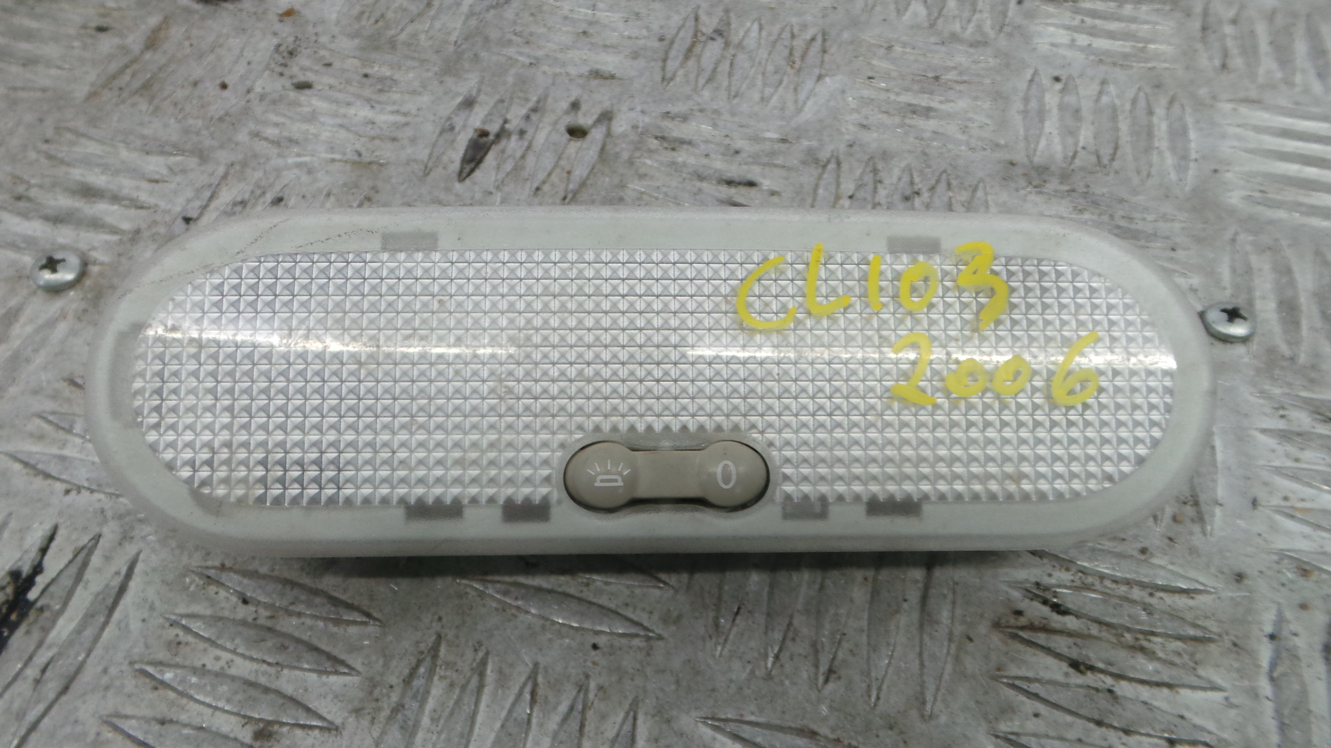 Plafonier Teto 8200074362 - RENAULT CLIO III (BR0/1, CR0/1)-37101652 Plafonier Teto 8200074362 - RENAULT CLIO III (BR0/1, CR0/1)-37101652