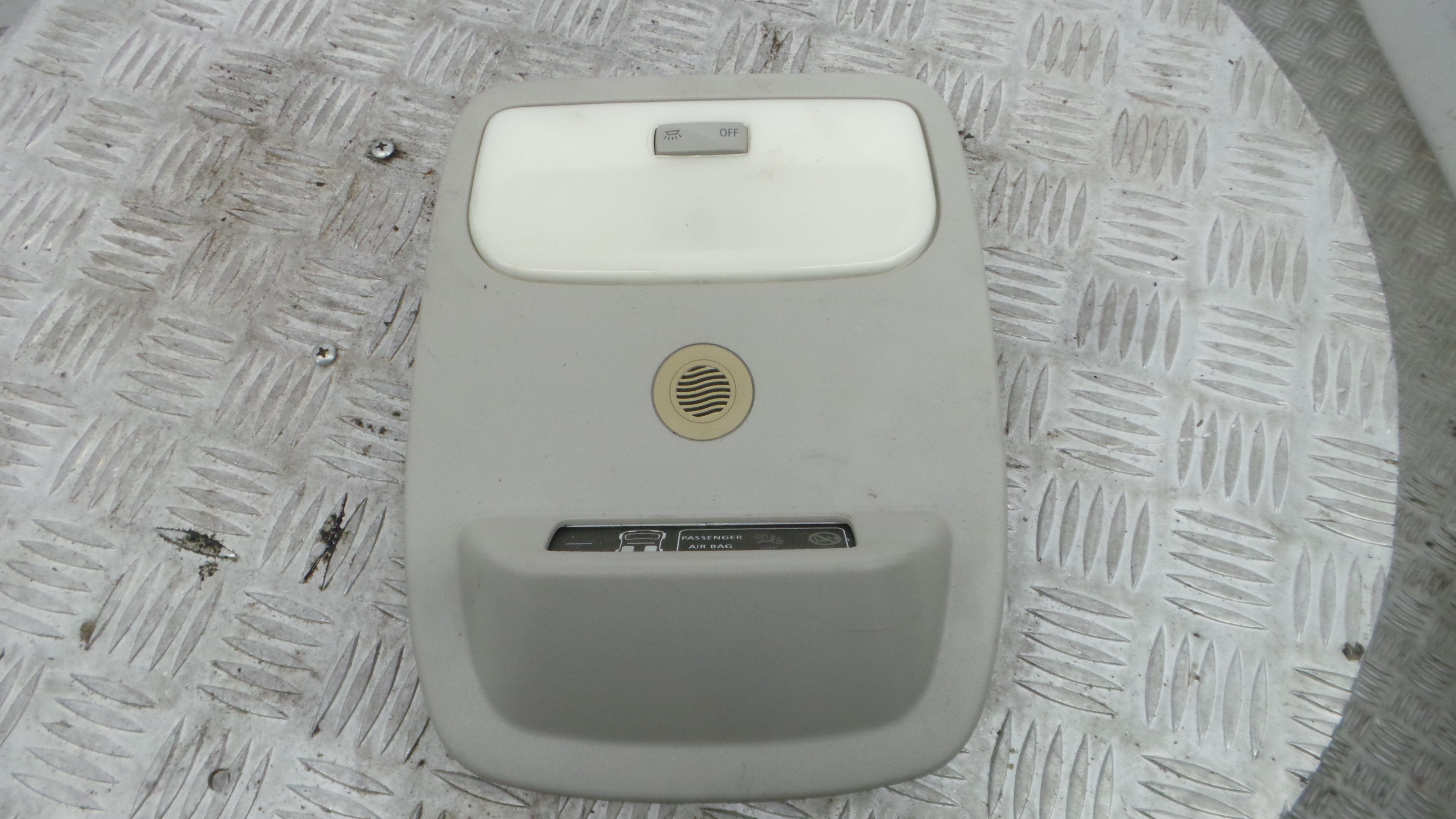 Plafonier Teto 739481634R - RENAULT TWINGO III (BCM_, BCA_)-37101658 Plafonier Teto 739481634R - RENAULT TWINGO III (BCM_, BCA_)-37101658