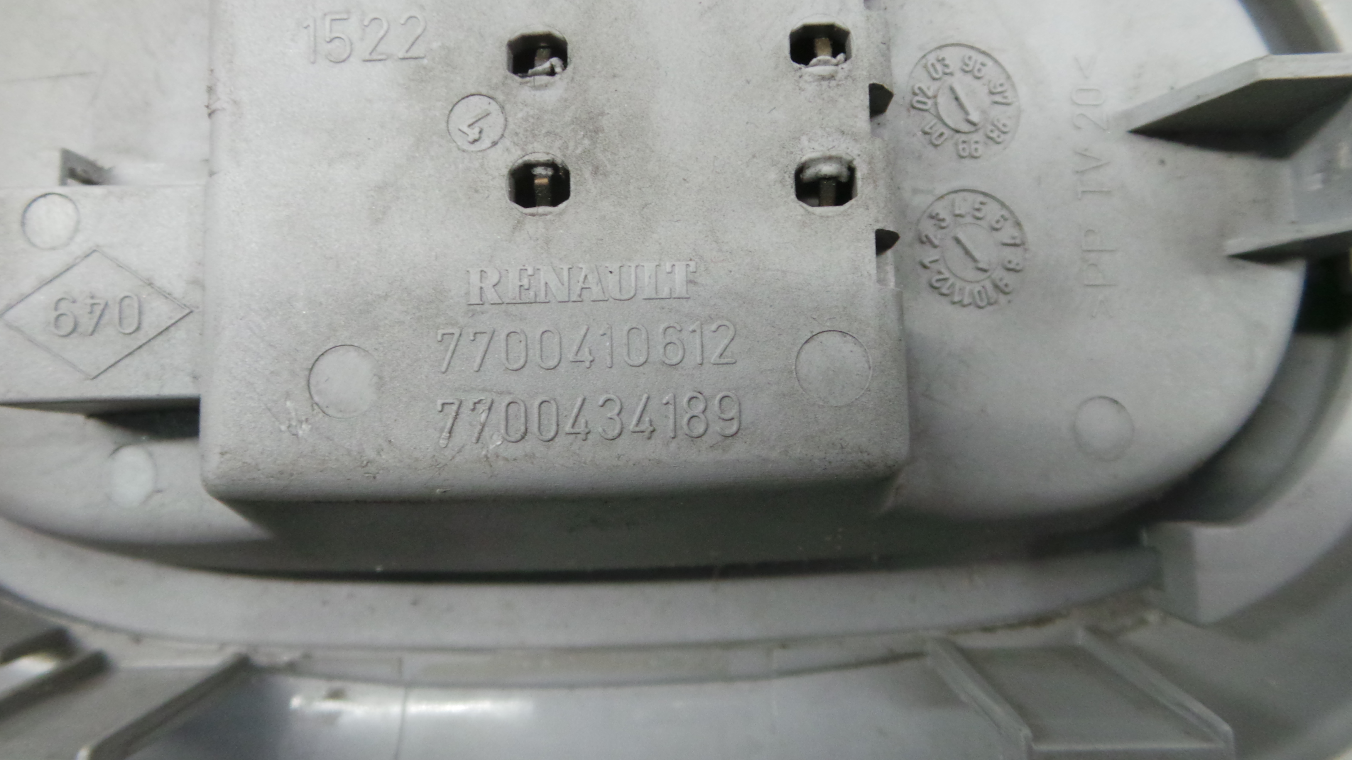 Plafonier Teto 7700410697 - RENAULT CLIO II (BB_, CB_), CLIO Mk II (BB_, CB_)-37101700
