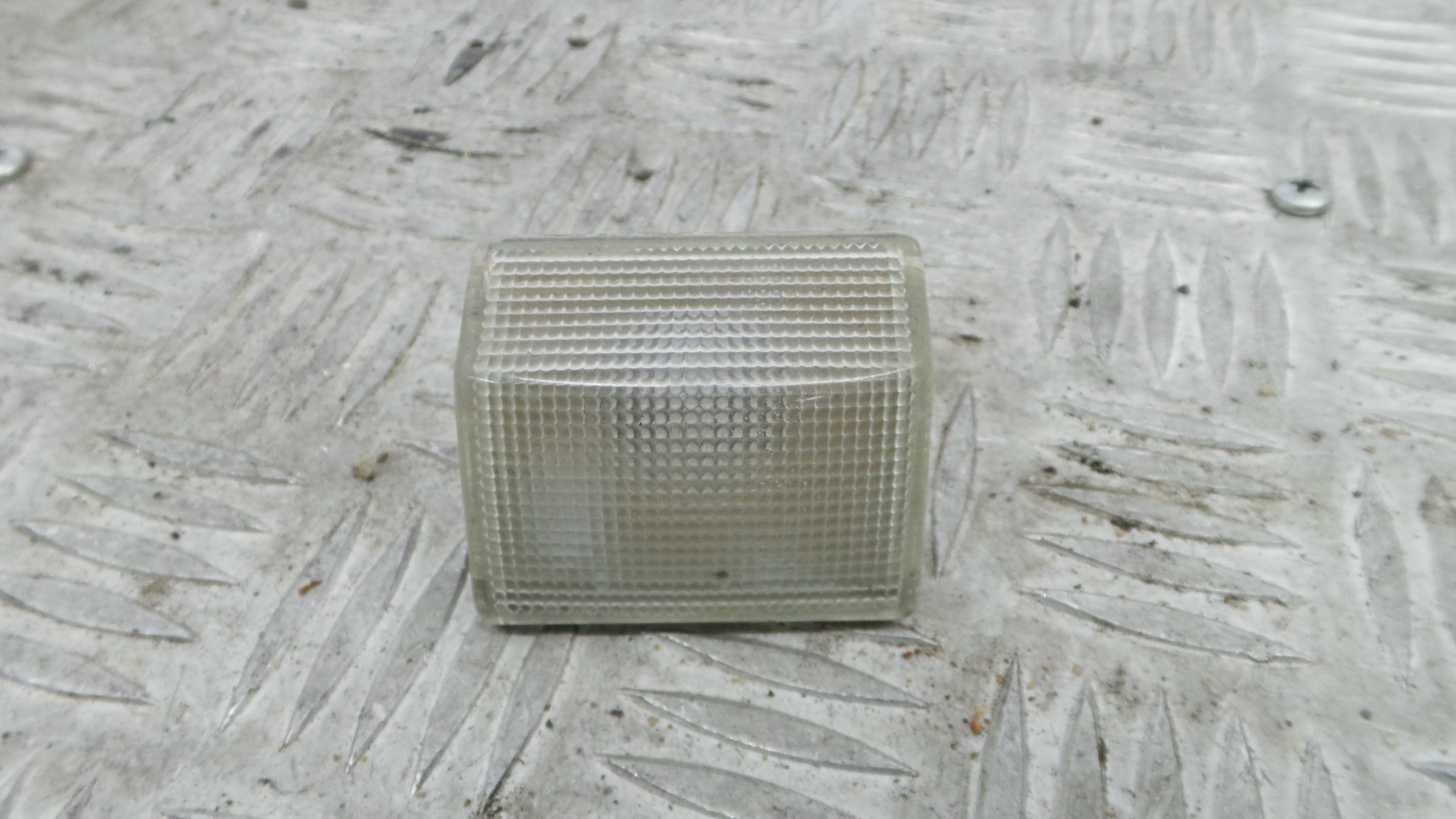 Farolim de pisca Lateral 8200343322 - RENAULT CLIO III (BR0/1, CR0/1)-37102368 Farolim de pisca Lateral 8200343322 - RENAULT CLIO III (BR0/1, CR0/1)-37102368
