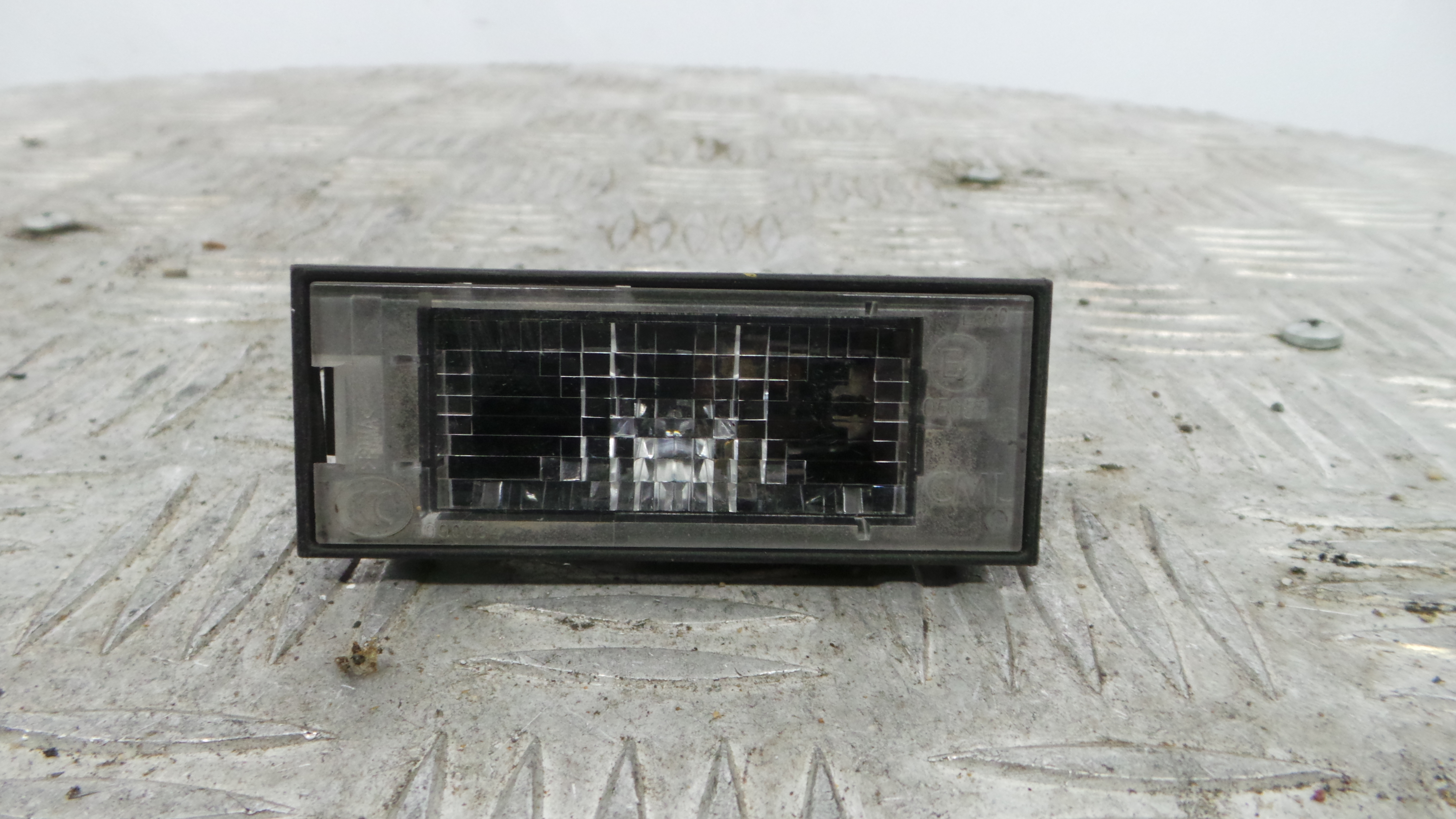 Luz de Matricula 8200480127 - RENAULT CLIO IV (BH_)-37102373