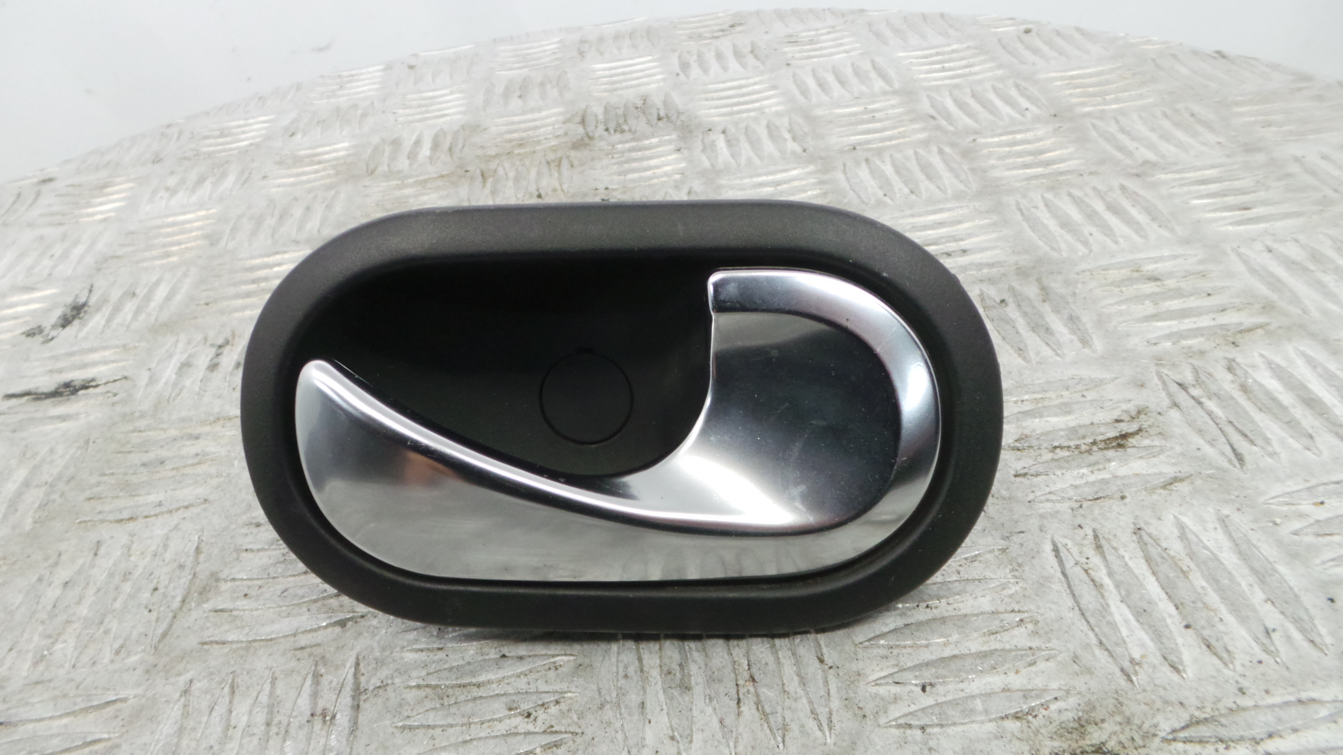 Puxador Interior Frente Direita 310580 - RENAULT TWINGO III (BCM_, BCA_)-37138955