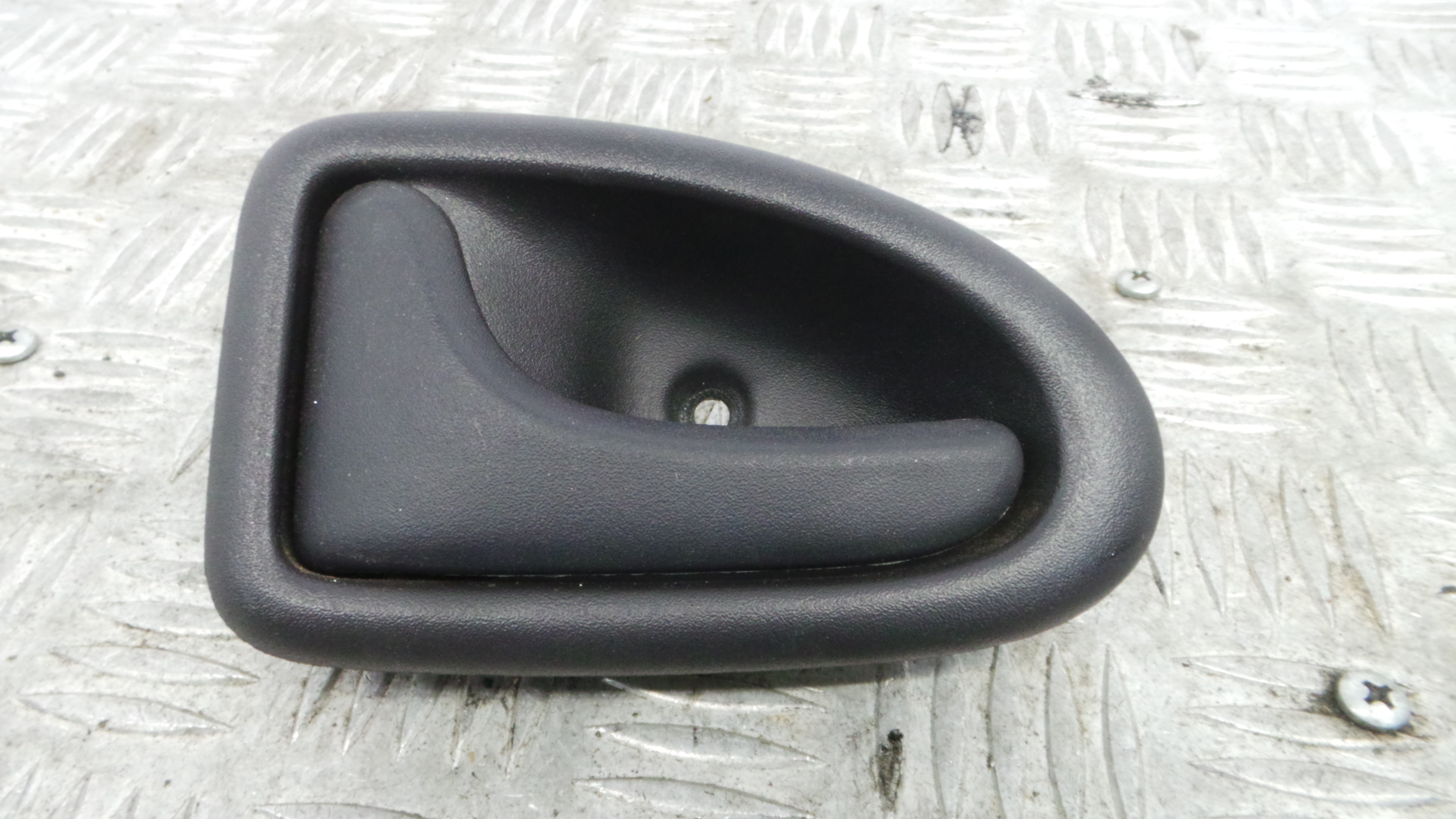 Puxador Interior Frente Esquerdo 8200028994 - RENAULT MEGANE I (BA0/1_)-37139200 Puxador Interior Frente Esquerdo 8200028994 - RENAULT MEGANE I (BA0/1_)-37139200