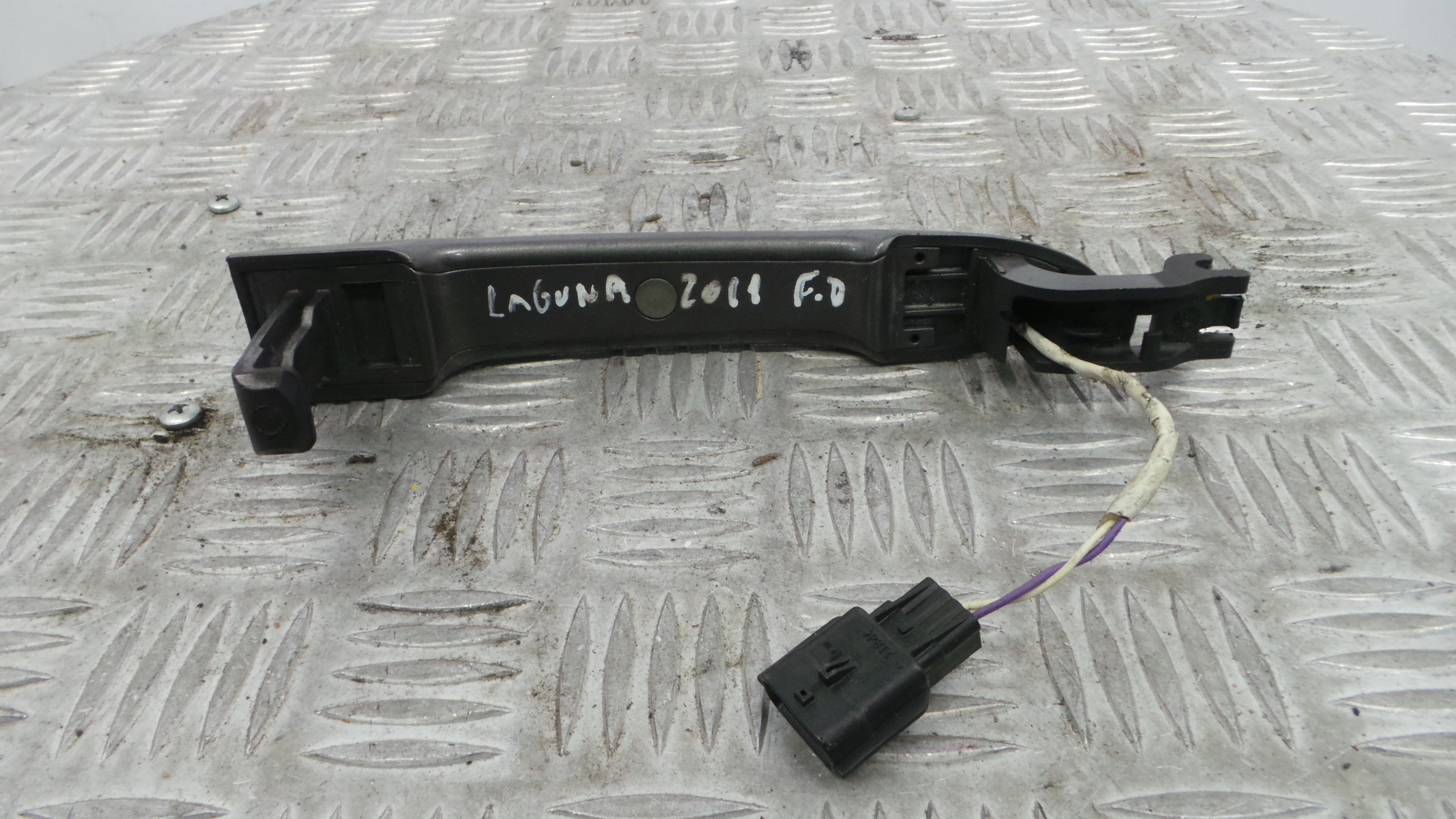 Puxador Exterior Frente Direita  8200390052 - RENAULT LAGUNA III (BT0/1)-37139605