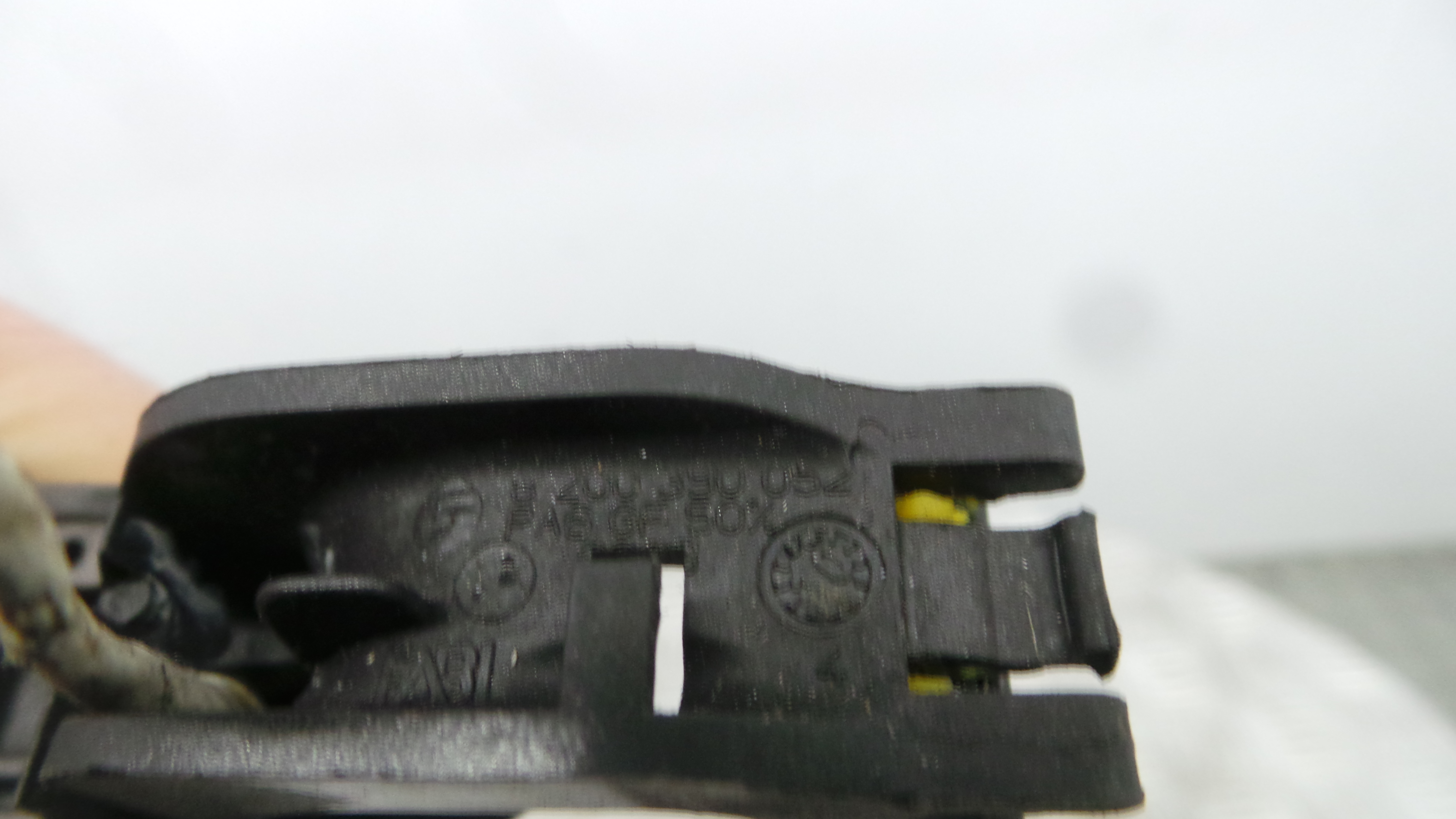 Puxador Exterior Frente Direita  8200390052 - RENAULT LAGUNA III (BT0/1)-37139605