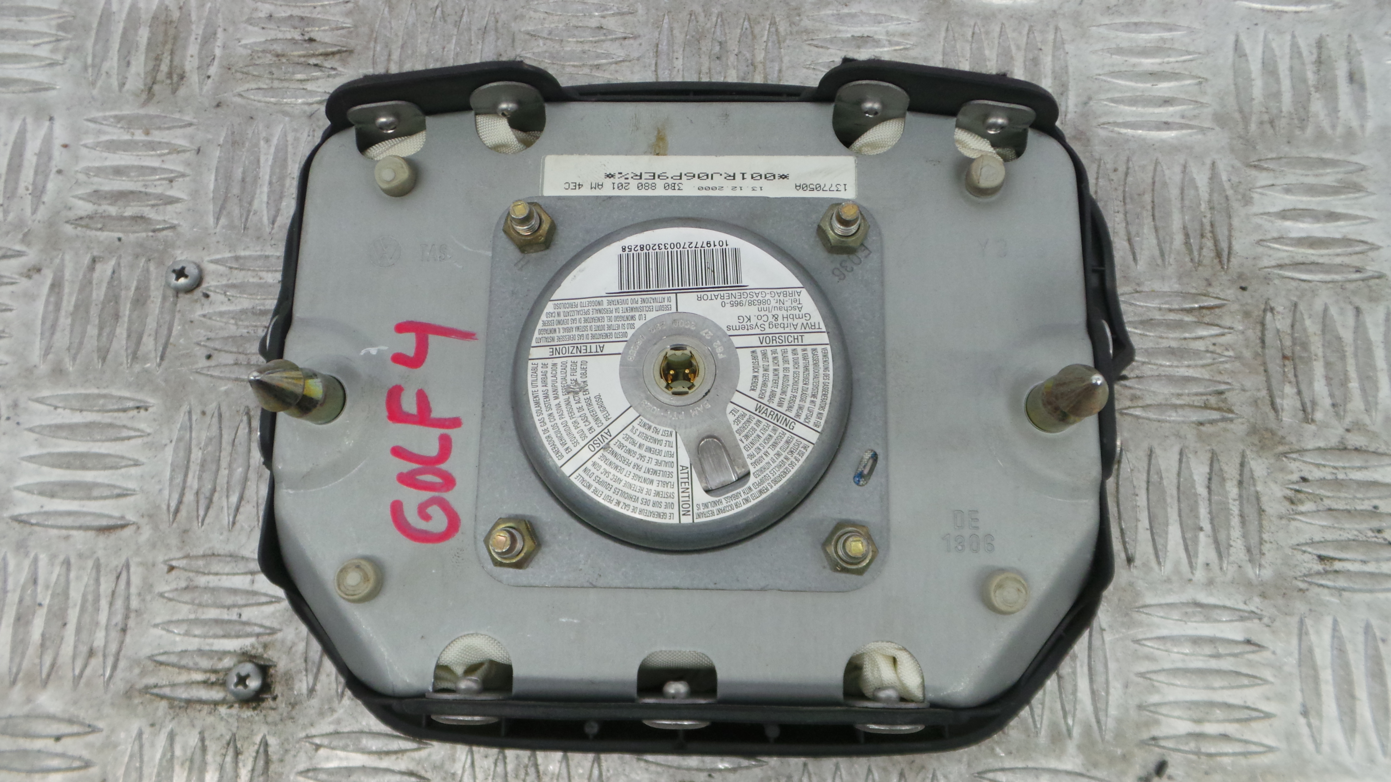 Airbag Volante 3B0880201AM - VW GOLF IV (1J1), GOLF Mk IV (1J1)-37637584