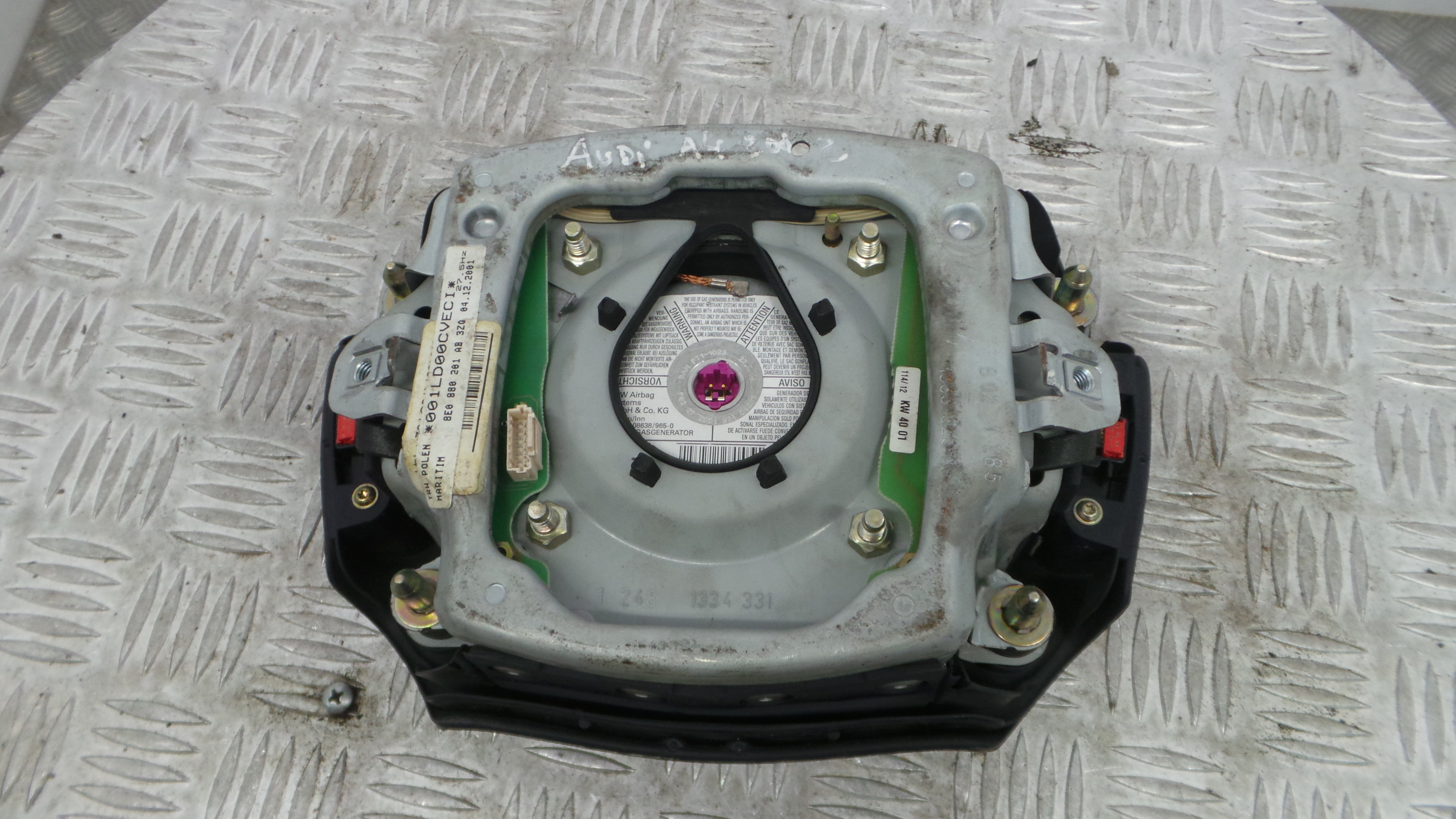 Airbag Volante 8E0880201AB - AUDI A4 B6 (8E2)-37644985