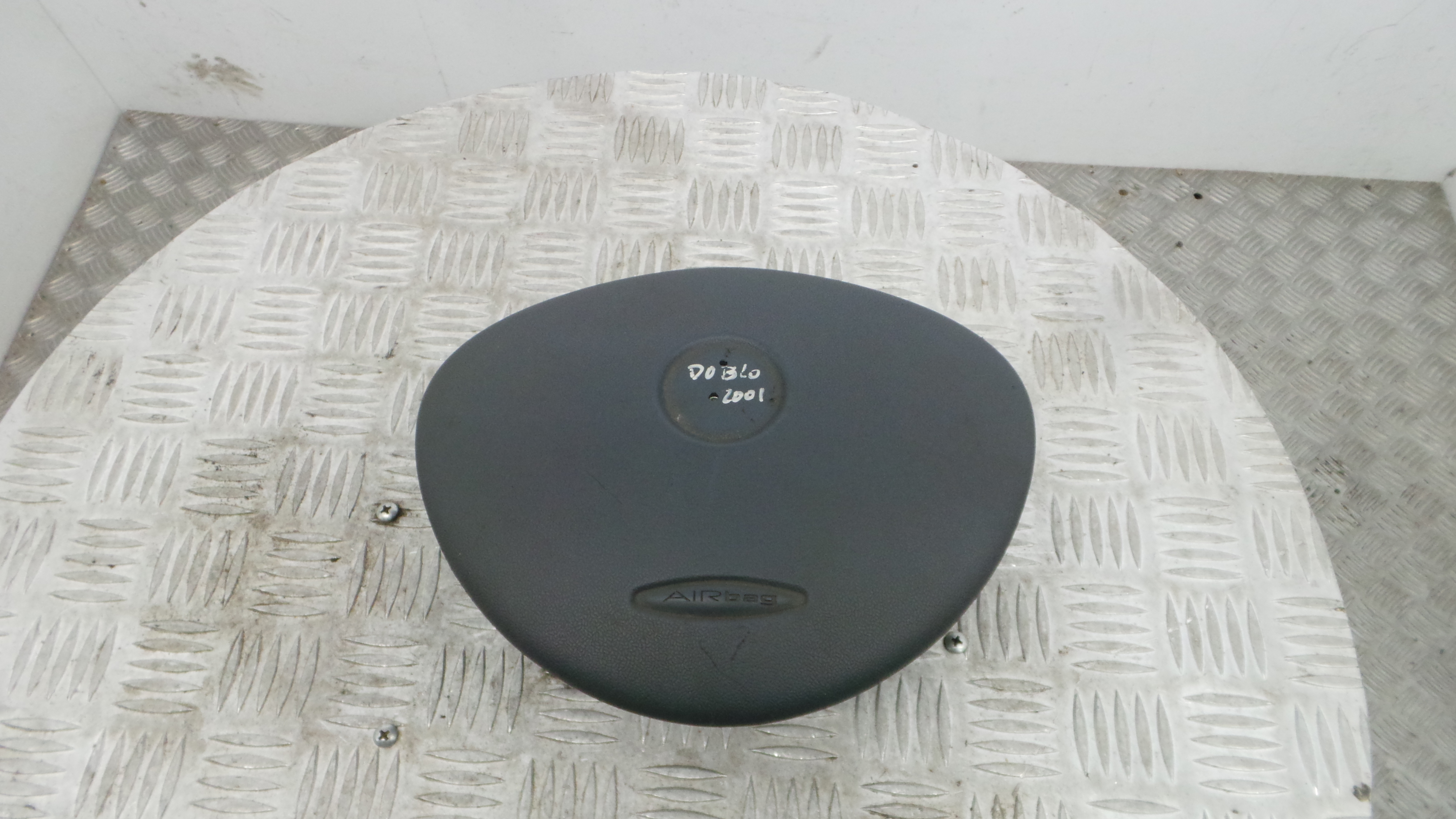 Airbag Volante 7353264220E - FIAT DOBLO Caixa/monovolume (223_)-37652865 Airbag Volante 7353264220E - FIAT DOBLO Caixa/monovolume (223_)-37652865
