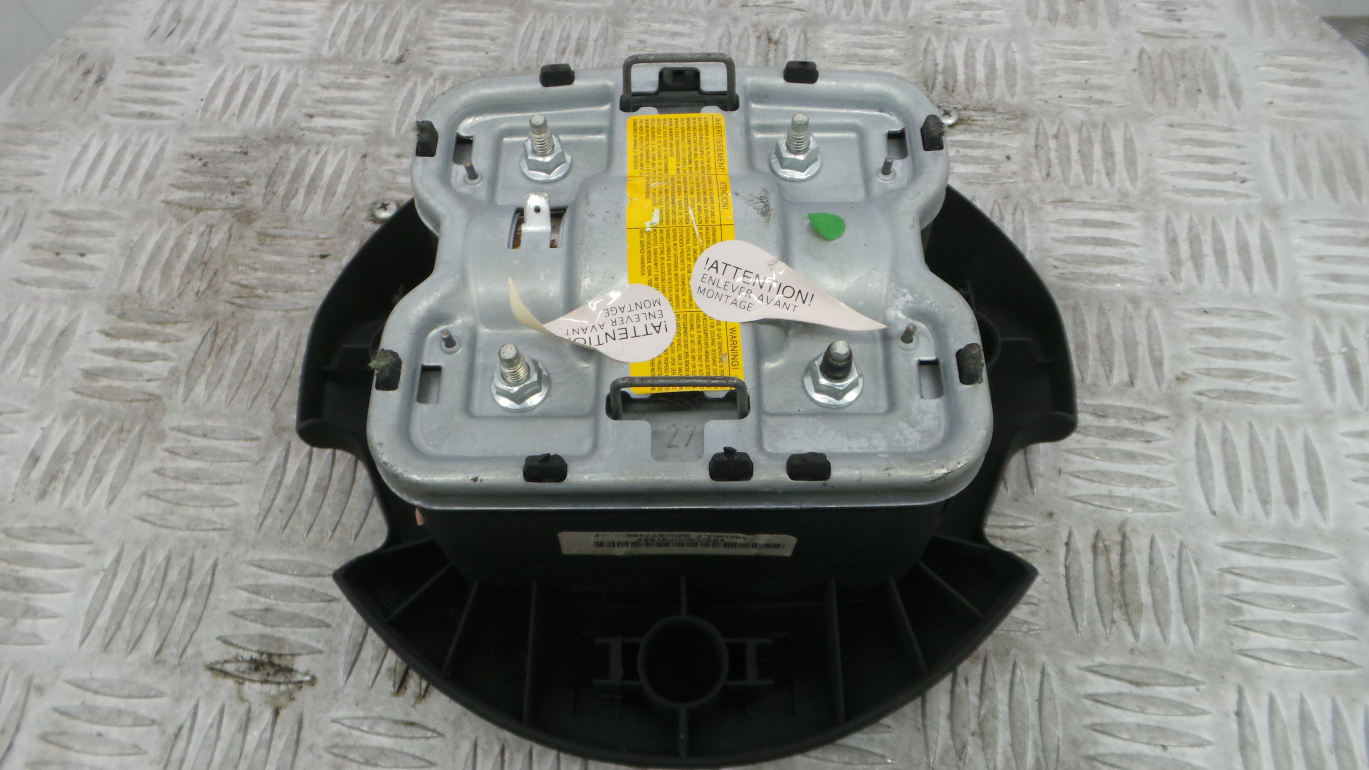 Airbag Volante 8200677496 - RENAULT CLIO III (BR0/1, CR0/1)-37665091