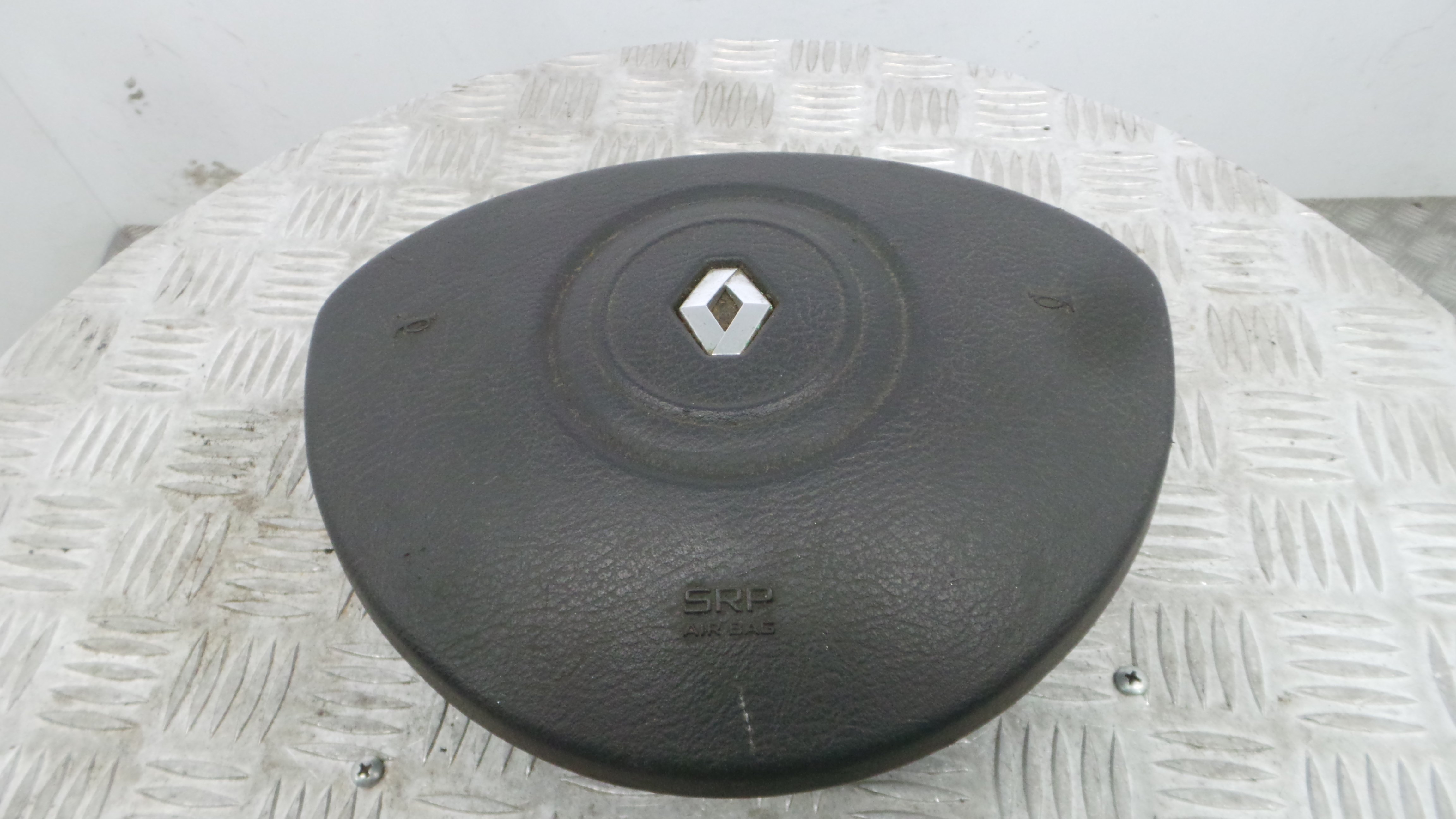 Airbag Volante 8200677492 - RENAULT CLIO III (BR0/1, CR0/1)-37665938 Airbag Volante 8200677492 - RENAULT CLIO III (BR0/1, CR0/1)-37665938