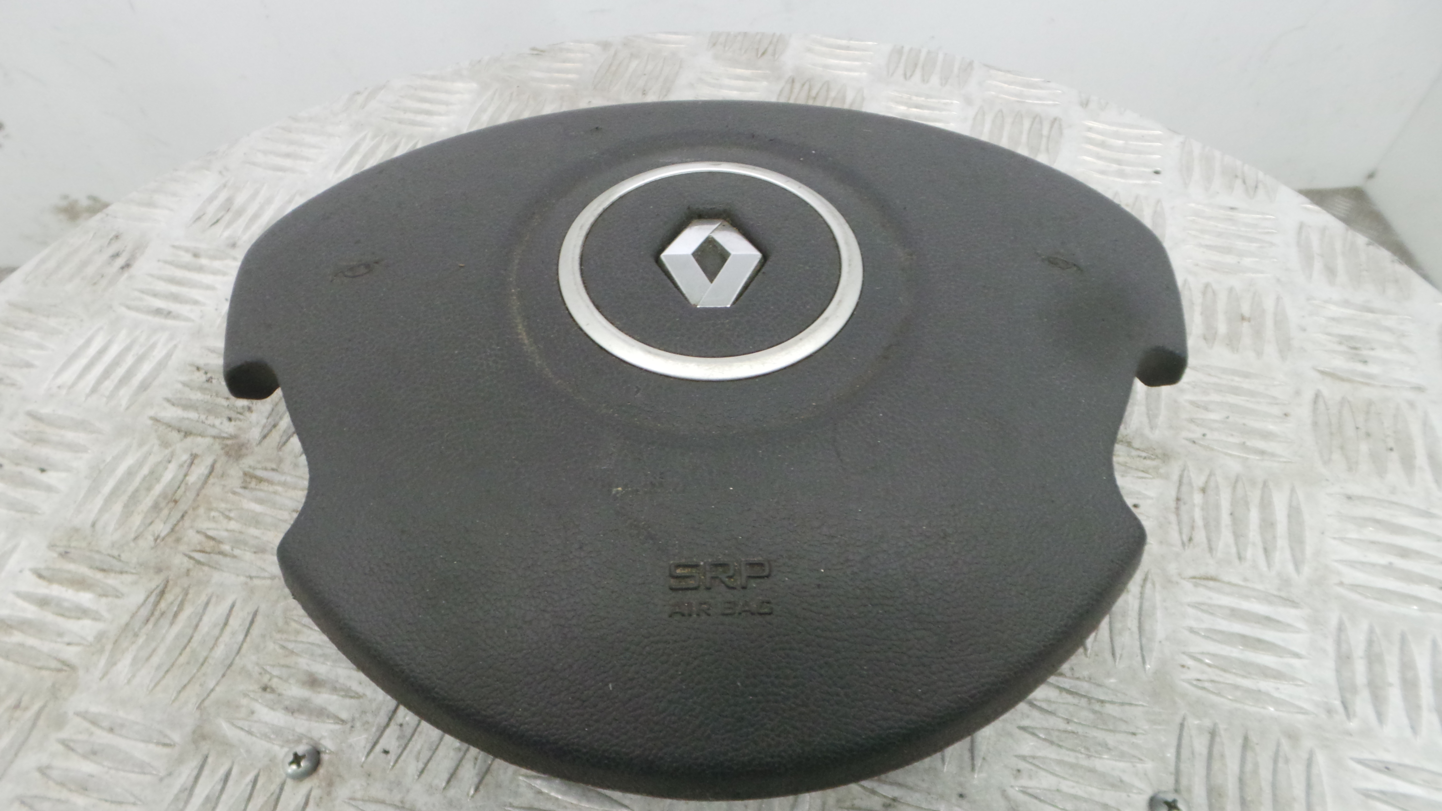 Airbag Volante 8200677496 - RENAULT CLIO III (BR0/1, CR0/1)-37667187 Airbag Volante 8200677496 - RENAULT CLIO III (BR0/1, CR0/1)-37667187