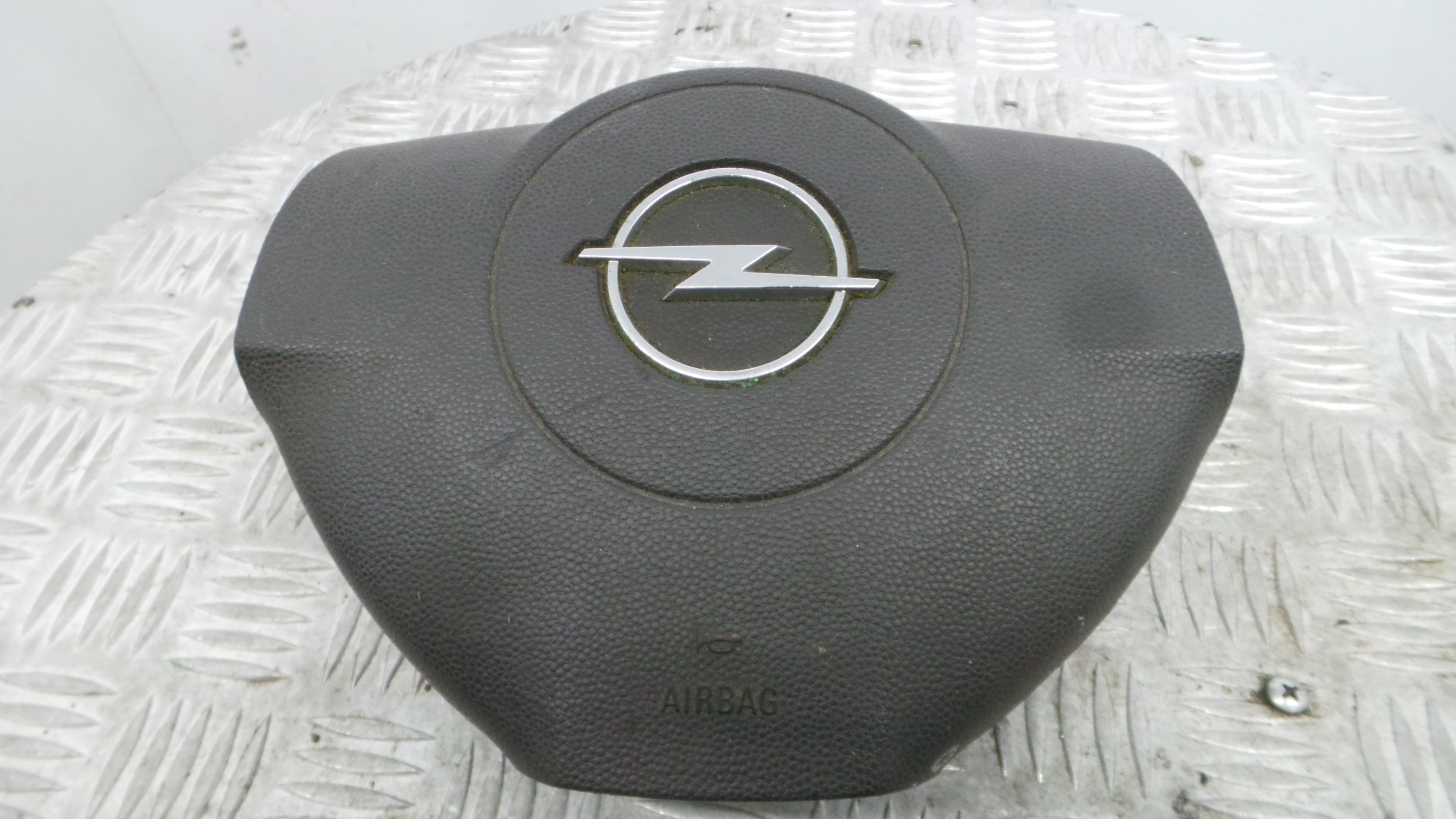 Airbag Volante 13111344 - OPEL ASTRA H (A04)-37789475 Airbag Volante 13111344 - OPEL ASTRA H (A04)-37789475