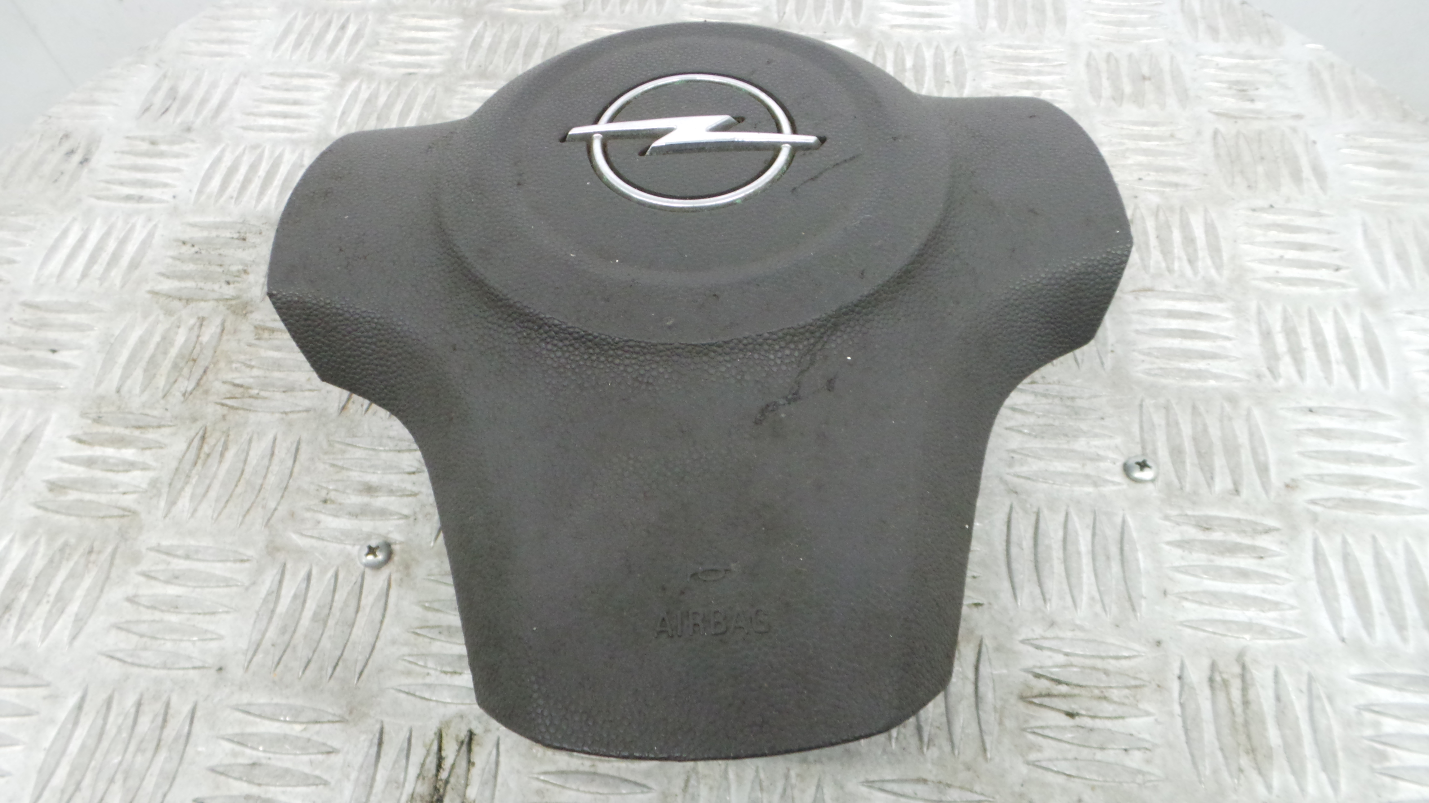 Airbag Volante 13235770 - OPEL CORSA D (S07)-37790107