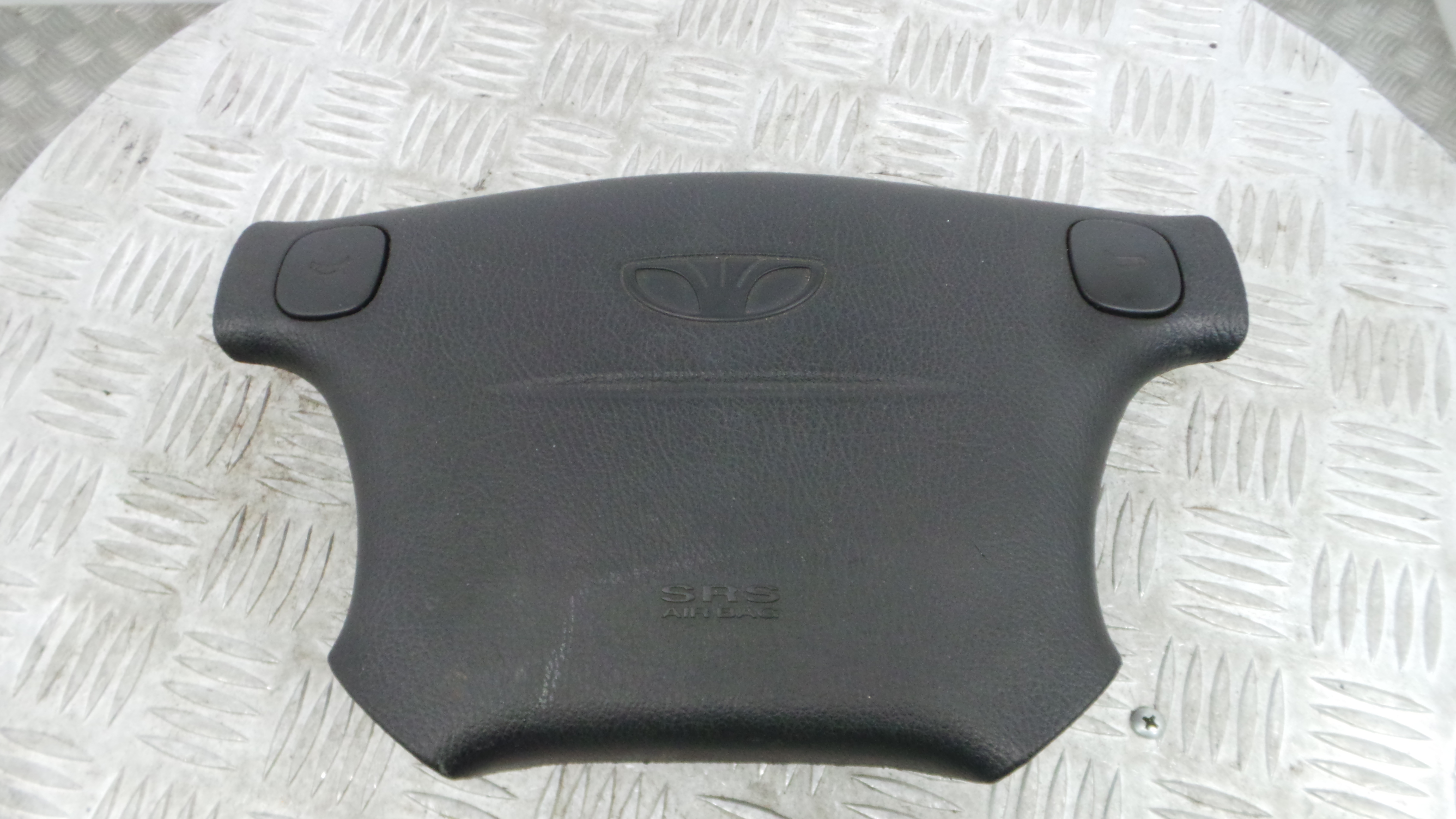 Airbag Volante 99D04860 - DAEWOO MATIZ (M100, M150)-37799916 Airbag Volante 99D04860 - DAEWOO MATIZ (M100, M150)-37799916