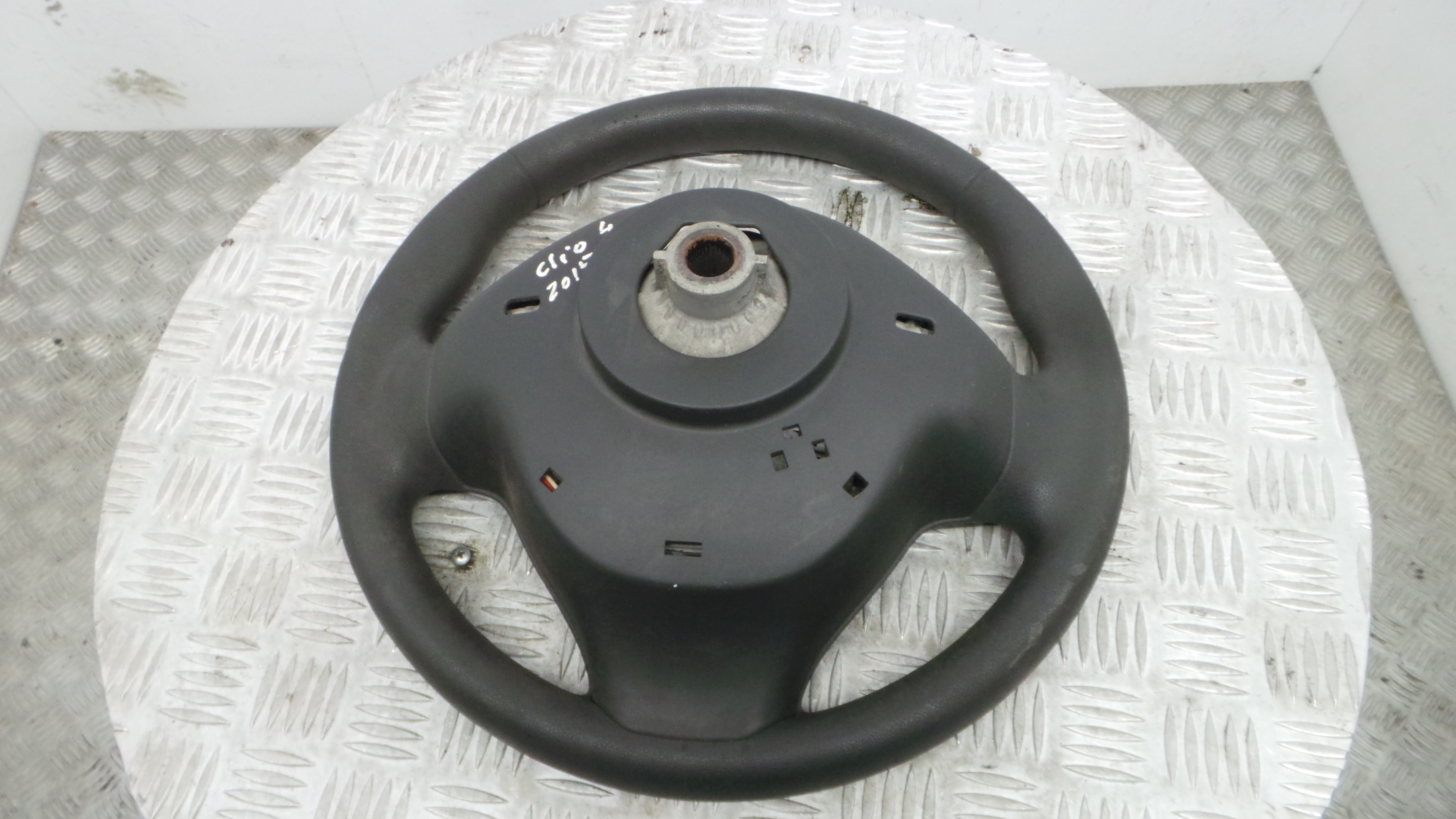 Volante 484003445R - RENAULT CLIO IV (BH_)-37805266