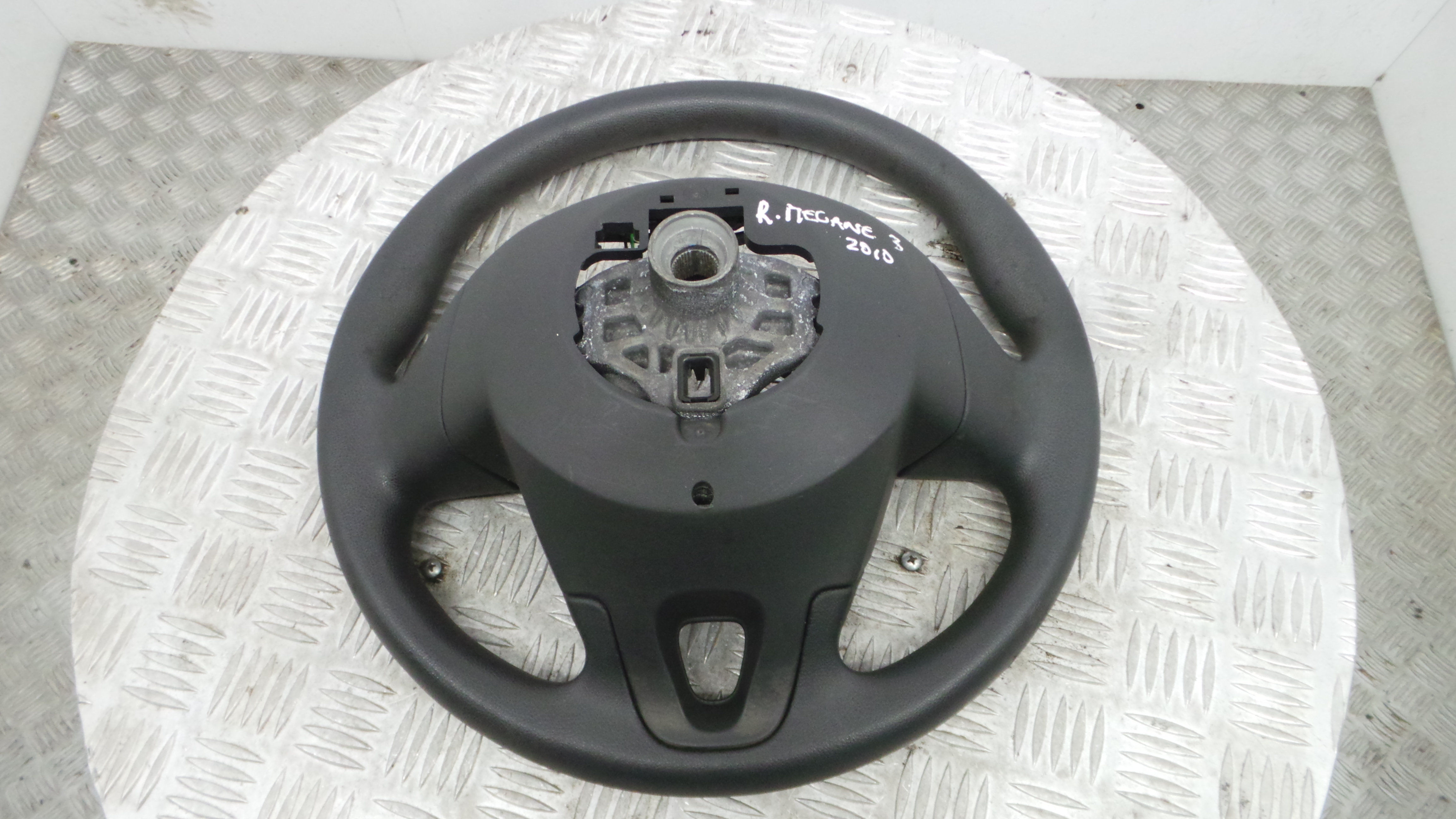 Volante 60958140 - RENAULT MEGANE III Hatchback (BZ0/1_, B3_)-37805288