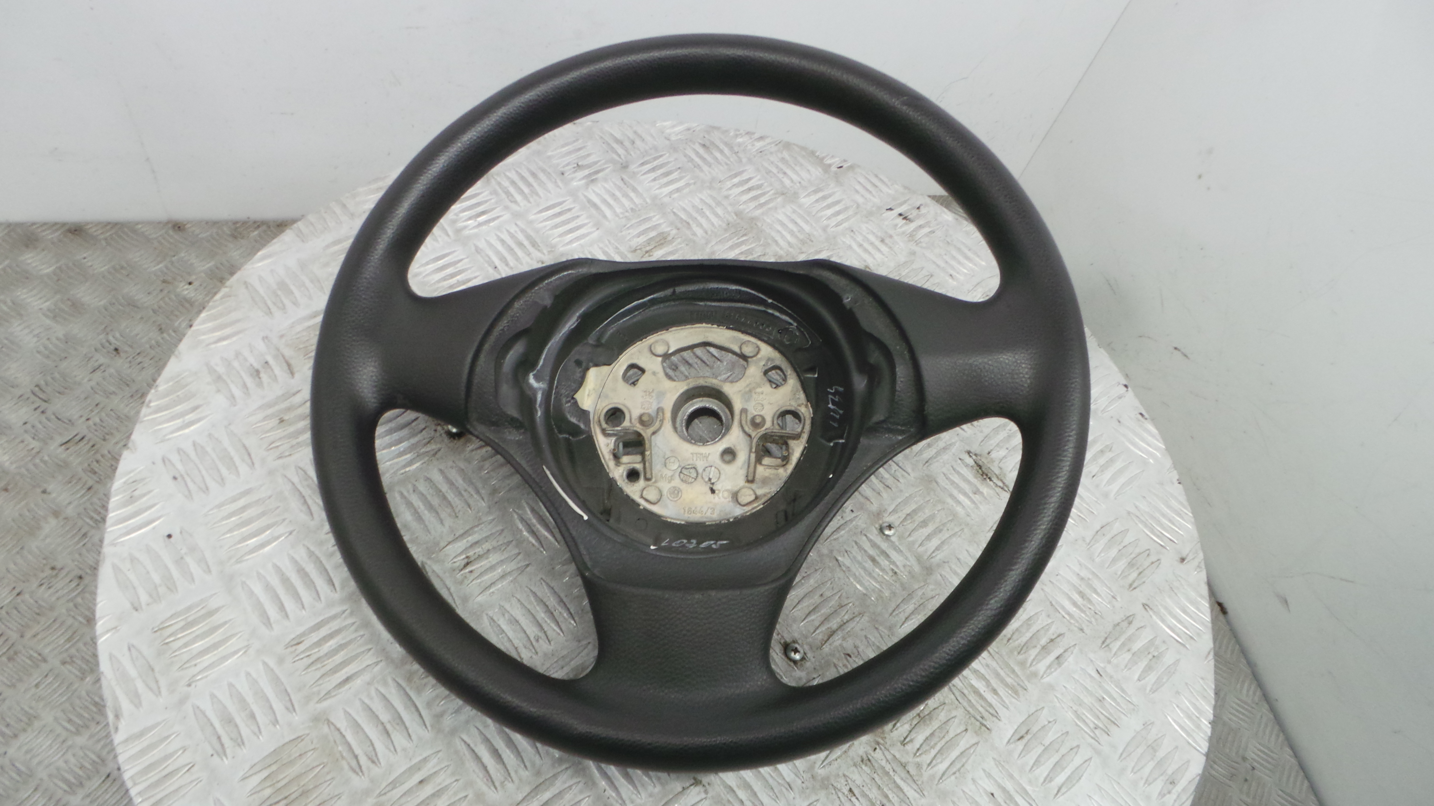 Volante 6763076 - BMW 1 (E87)-37805342 Volante 6763076 - BMW 1 (E87)-37805342