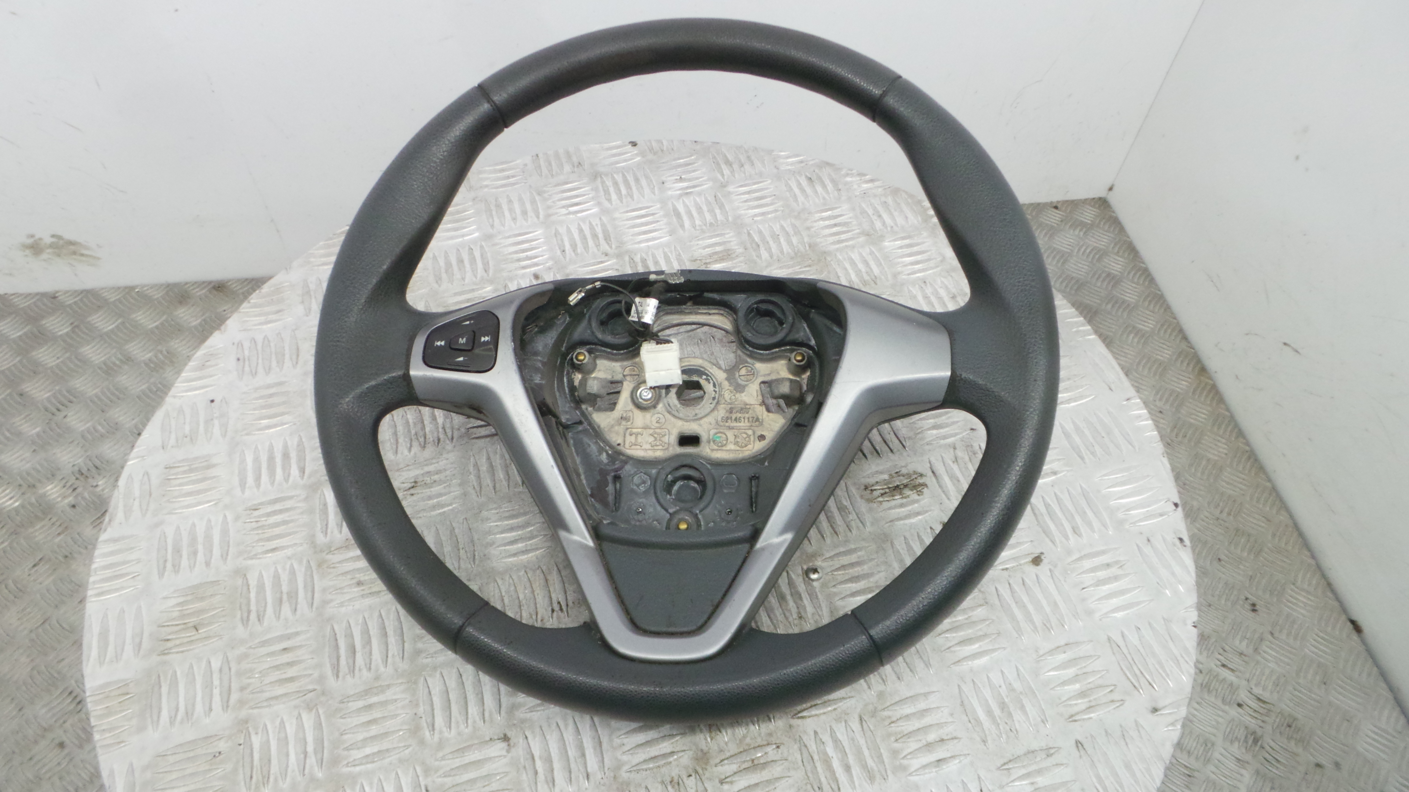 Volante 8A61-3600-DG - FORD FIESTA VI (CB1, CCN)-37805686 Volante 8A61-3600-DG - FORD FIESTA VI (CB1, CCN)-37805686