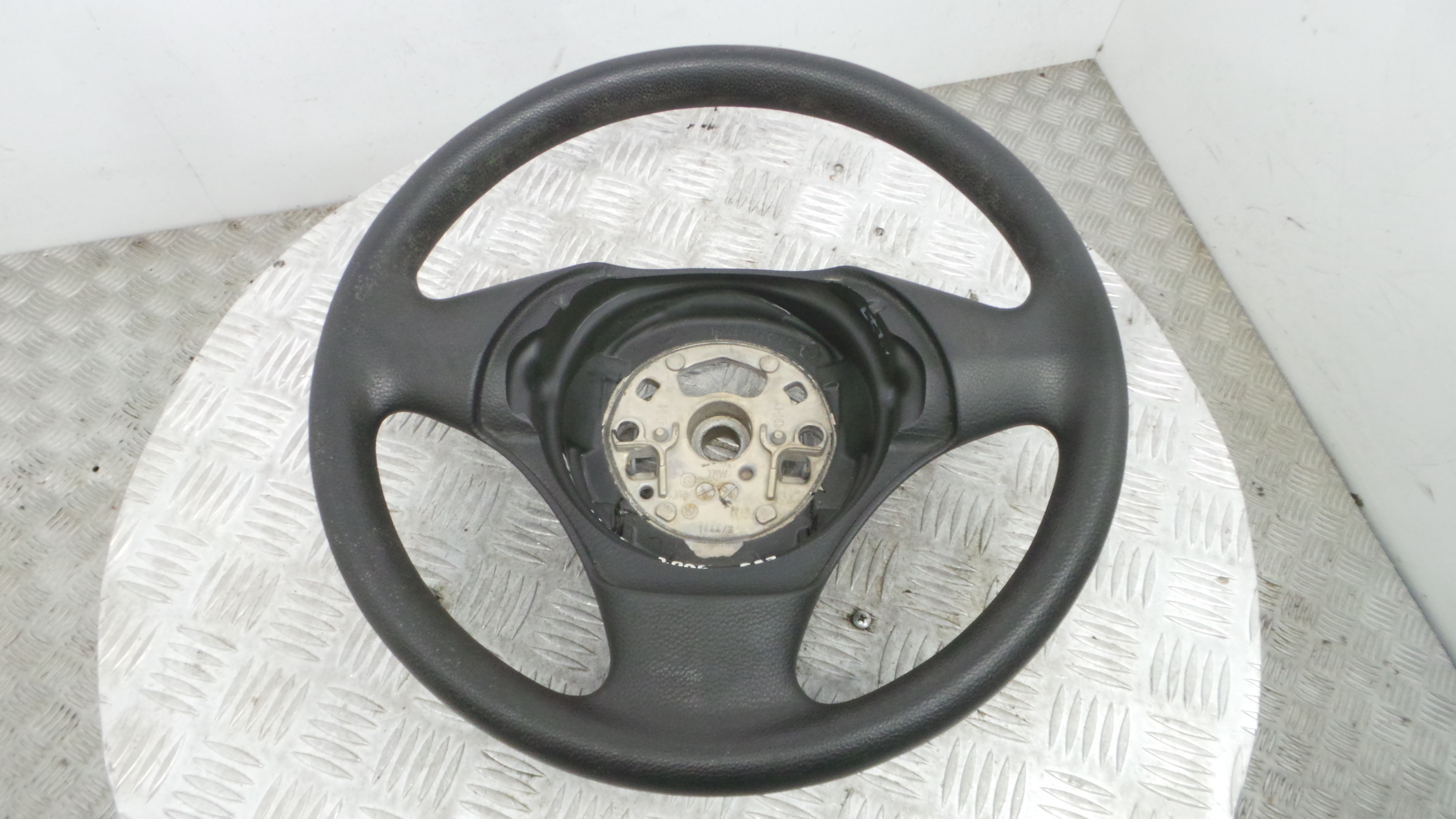 Volante 6763076 - BMW 1 (E87)-37805768 Volante 6763076 - BMW 1 (E87)-37805768