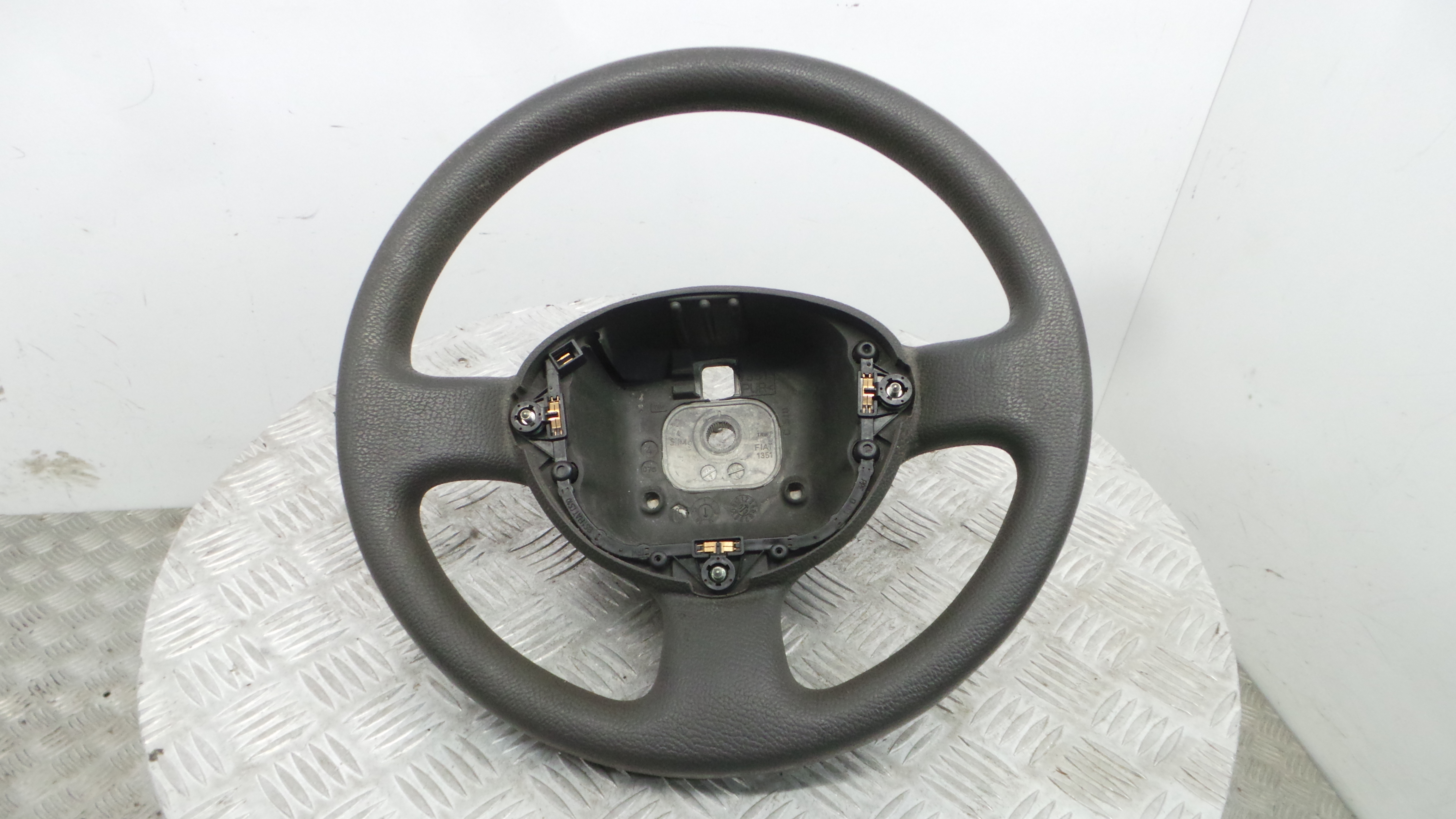 Volante 735282880 - FIAT PUNTO (188_)-37805794 Volante 735282880 - FIAT PUNTO (188_)-37805794