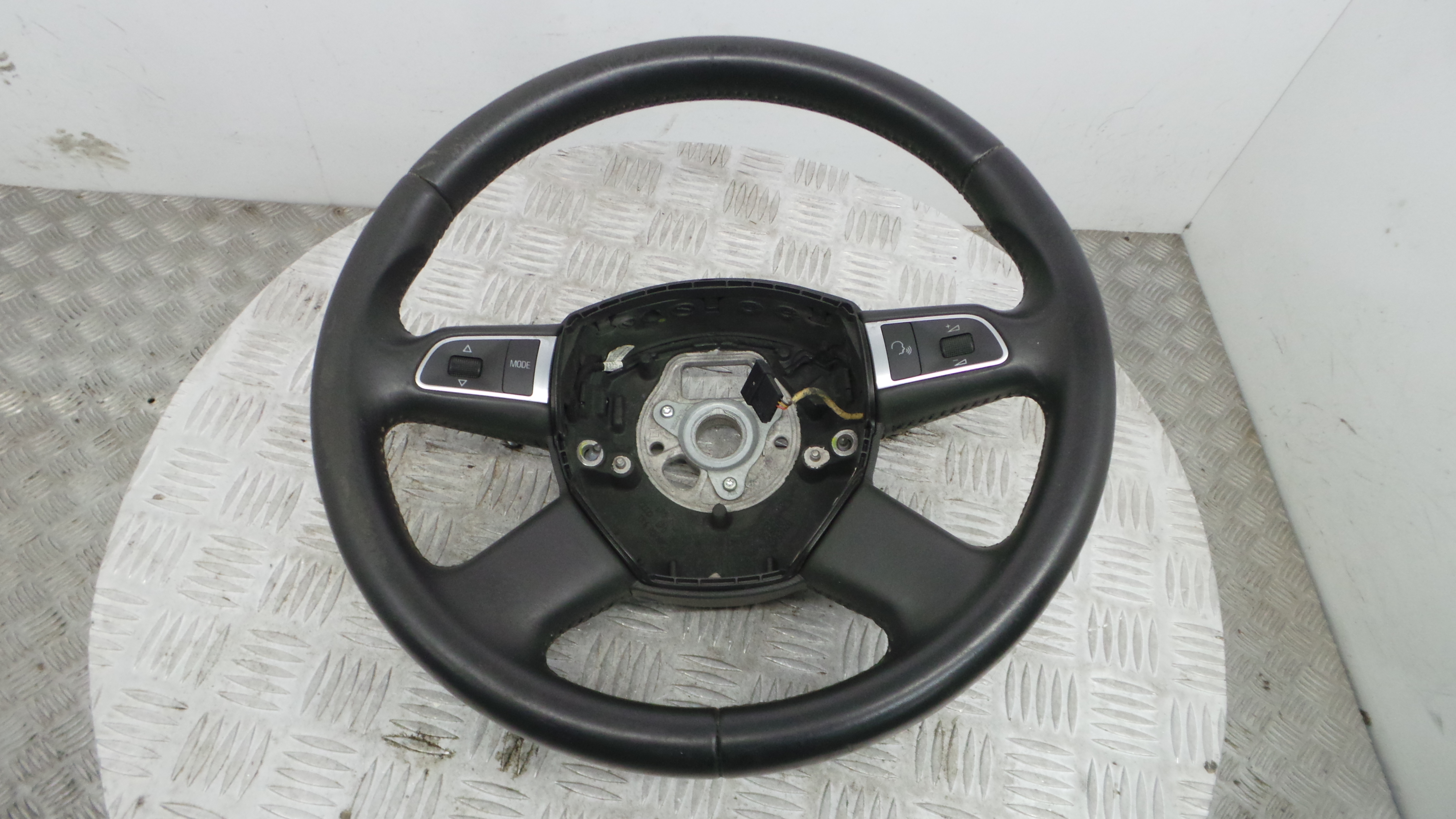 Volante 8R0419091S - AUDI A3 (8P1)-37806310 Volante 8R0419091S - AUDI A3 (8P1)-37806310