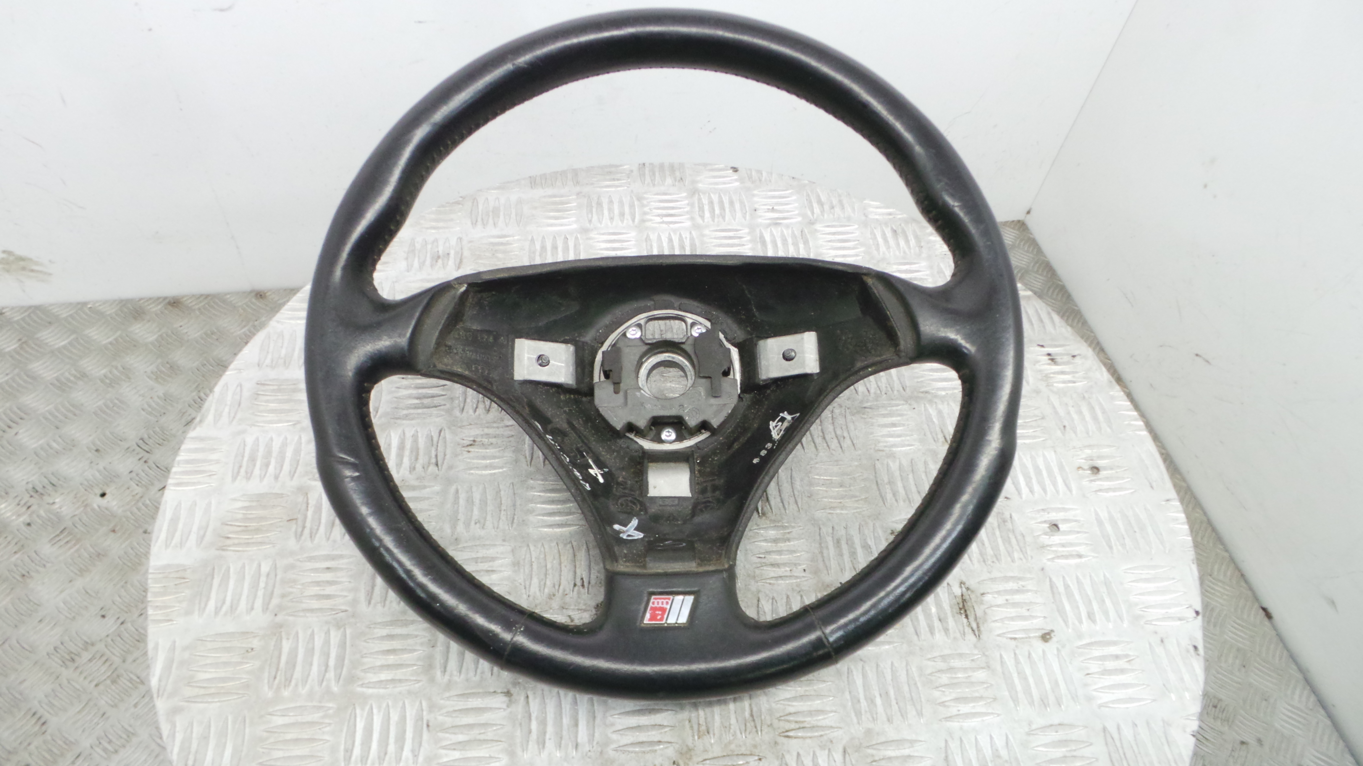 Volante  - AUDI A4 B6 (8E2)-37806362 Volante  - AUDI A4 B6 (8E2)-37806362