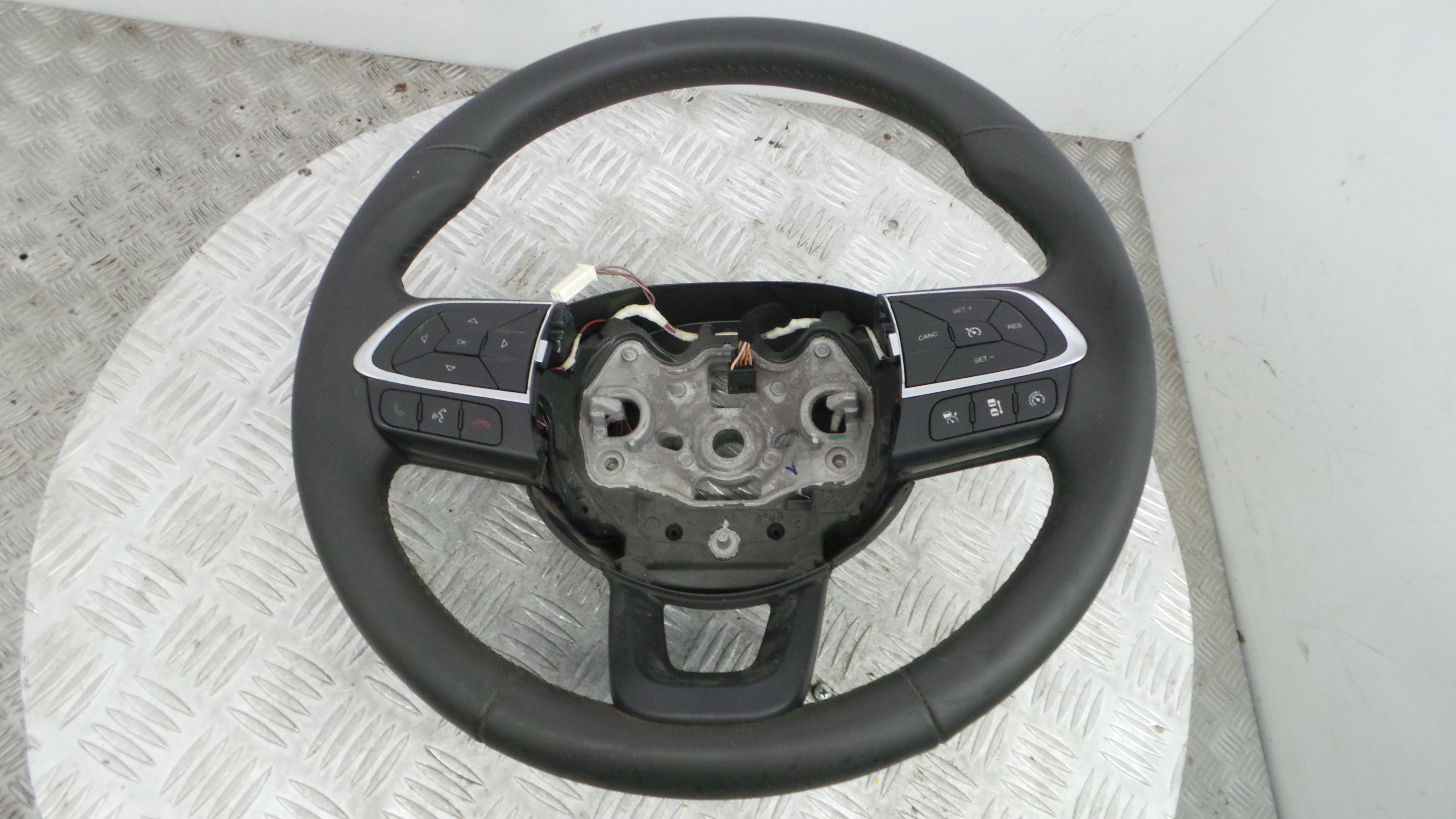 Volante 635392200A - FIAT EGEA Hatchback (356_, 357_), TIPO Hatchback (356_, 357_)-37809874