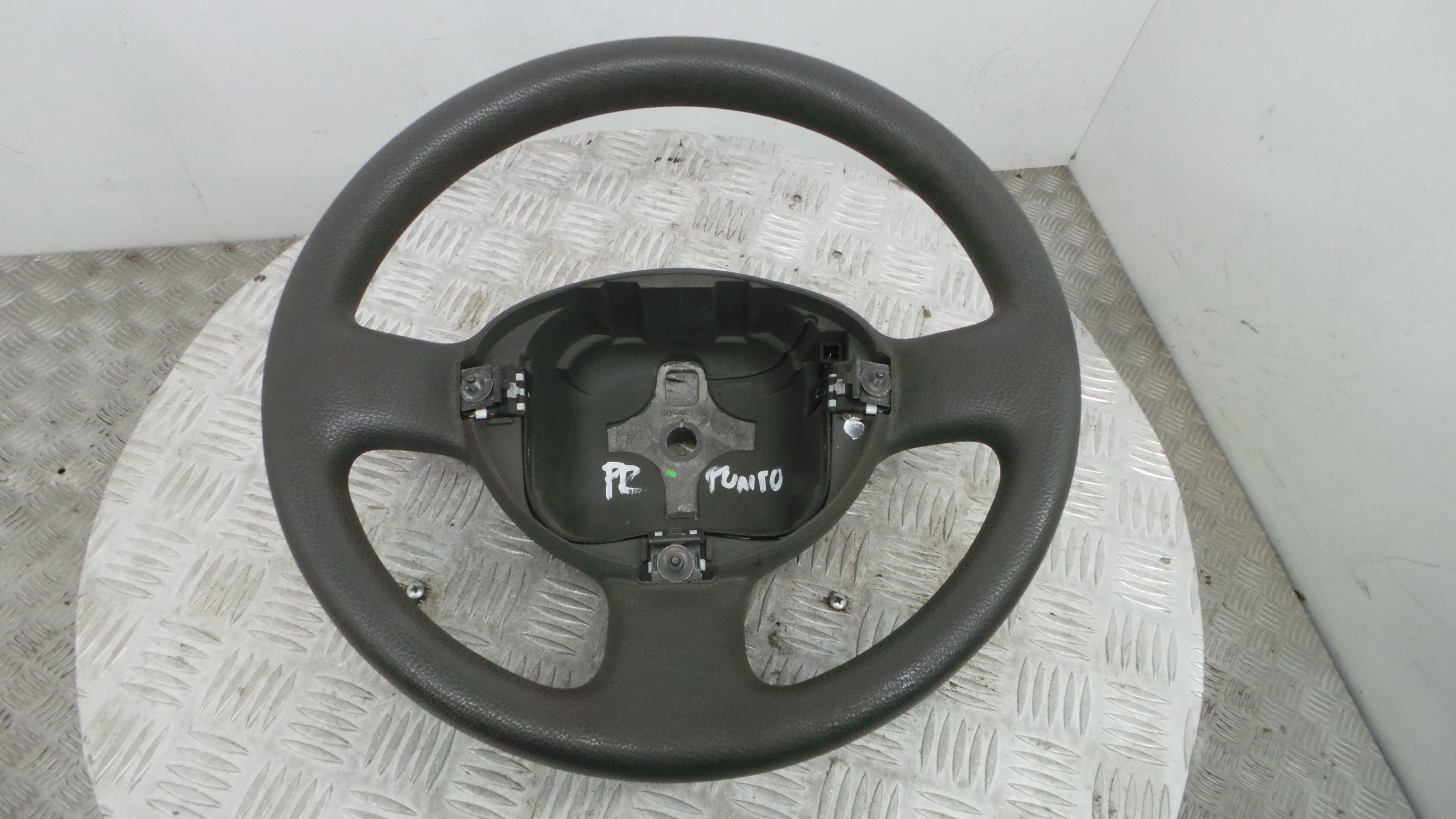 Volante 735272693 - FIAT PUNTO (188_)-37809977