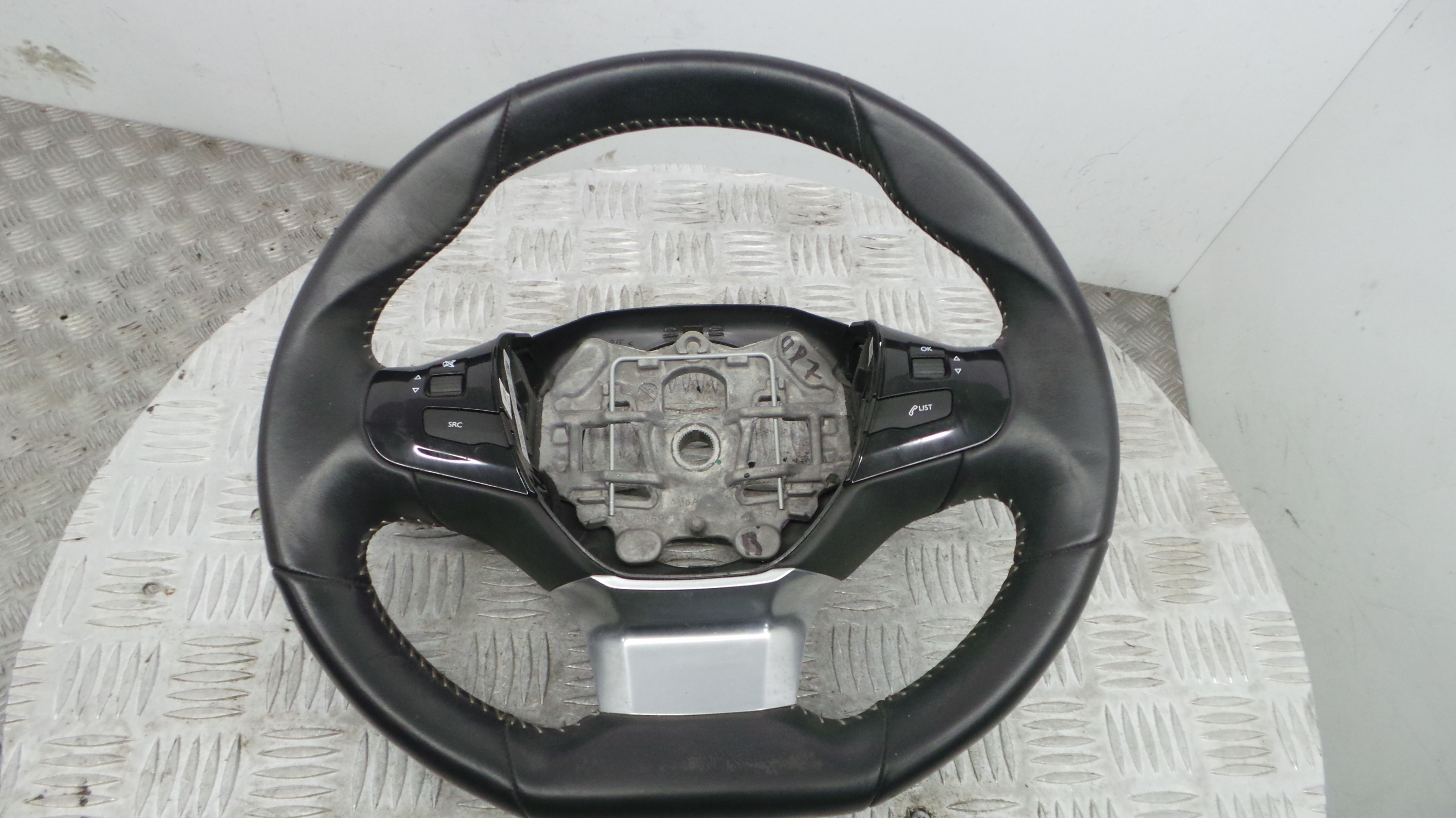 Volante 98084115XU - PEUGEOT 308 II (LB_, LP_, LW_, LH_, L3_)-37810538 Volante 98084115XU - PEUGEOT 308 II (LB_, LP_, LW_, LH_, L3_)-37810538