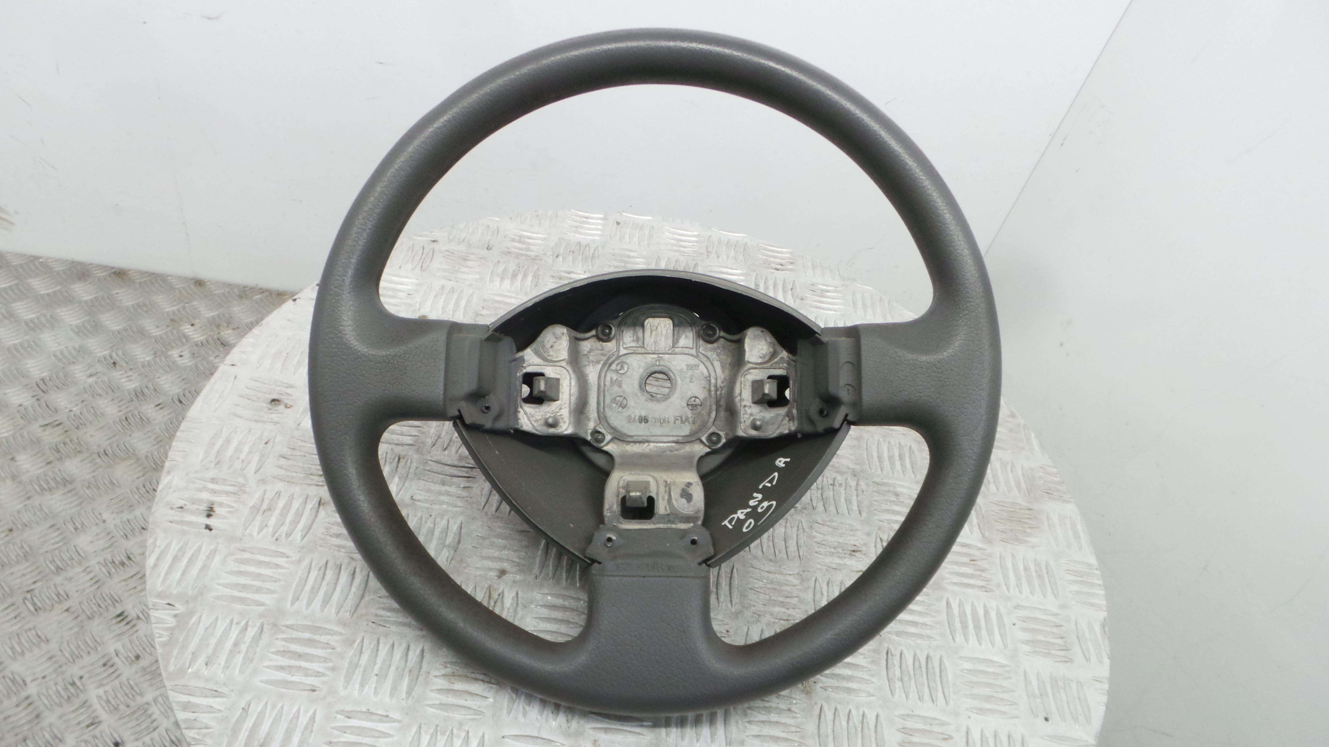 Volante 735417381 - FIAT PANDA (169_), PANDA / PANDA CLASSIC (169_)-37811054 Volante 735417381 - FIAT PANDA (169_), PANDA / PANDA CLASSIC (169_)-37811054