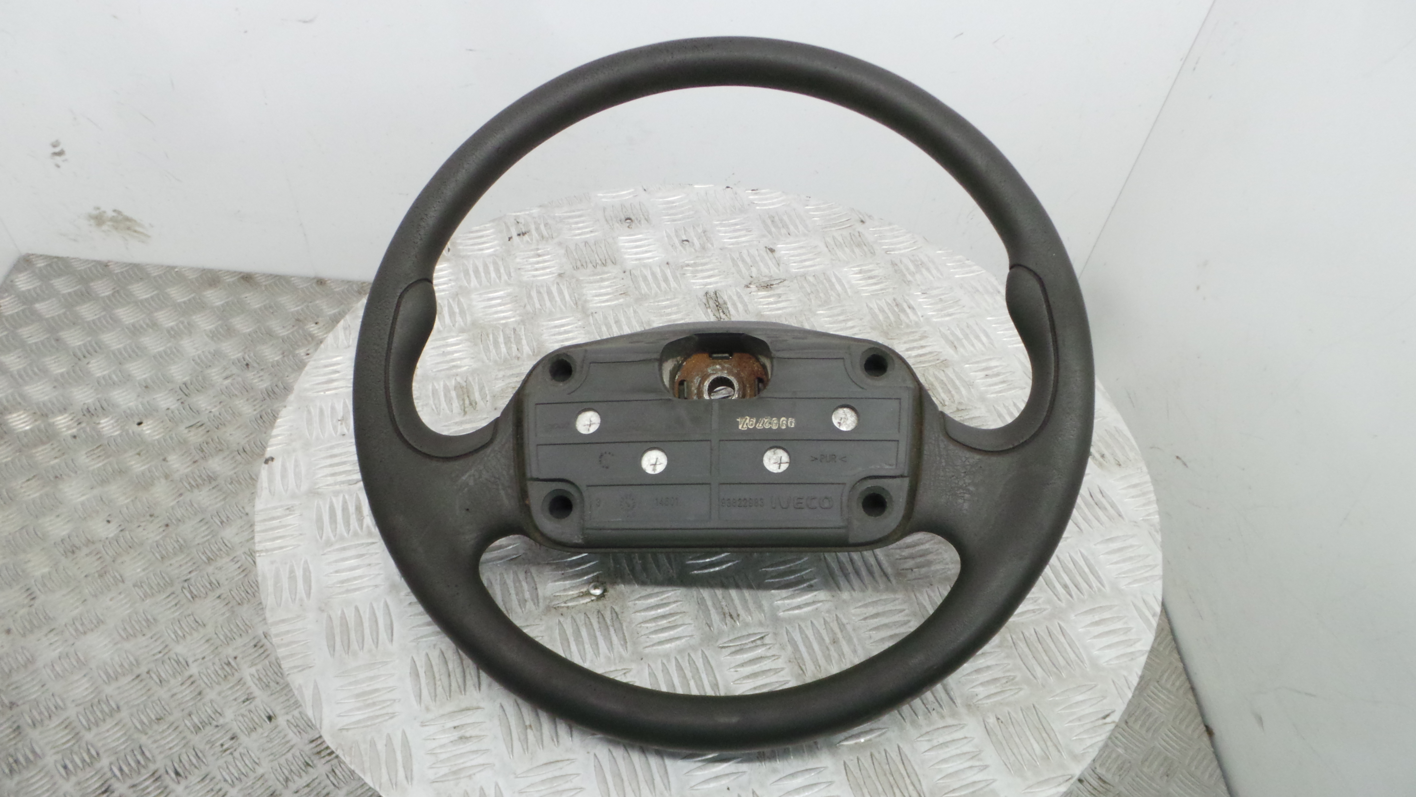 Volante 93822983 - IVECO DAILY II Caixa-37811114 Volante 93822983 - IVECO DAILY II Caixa-37811114