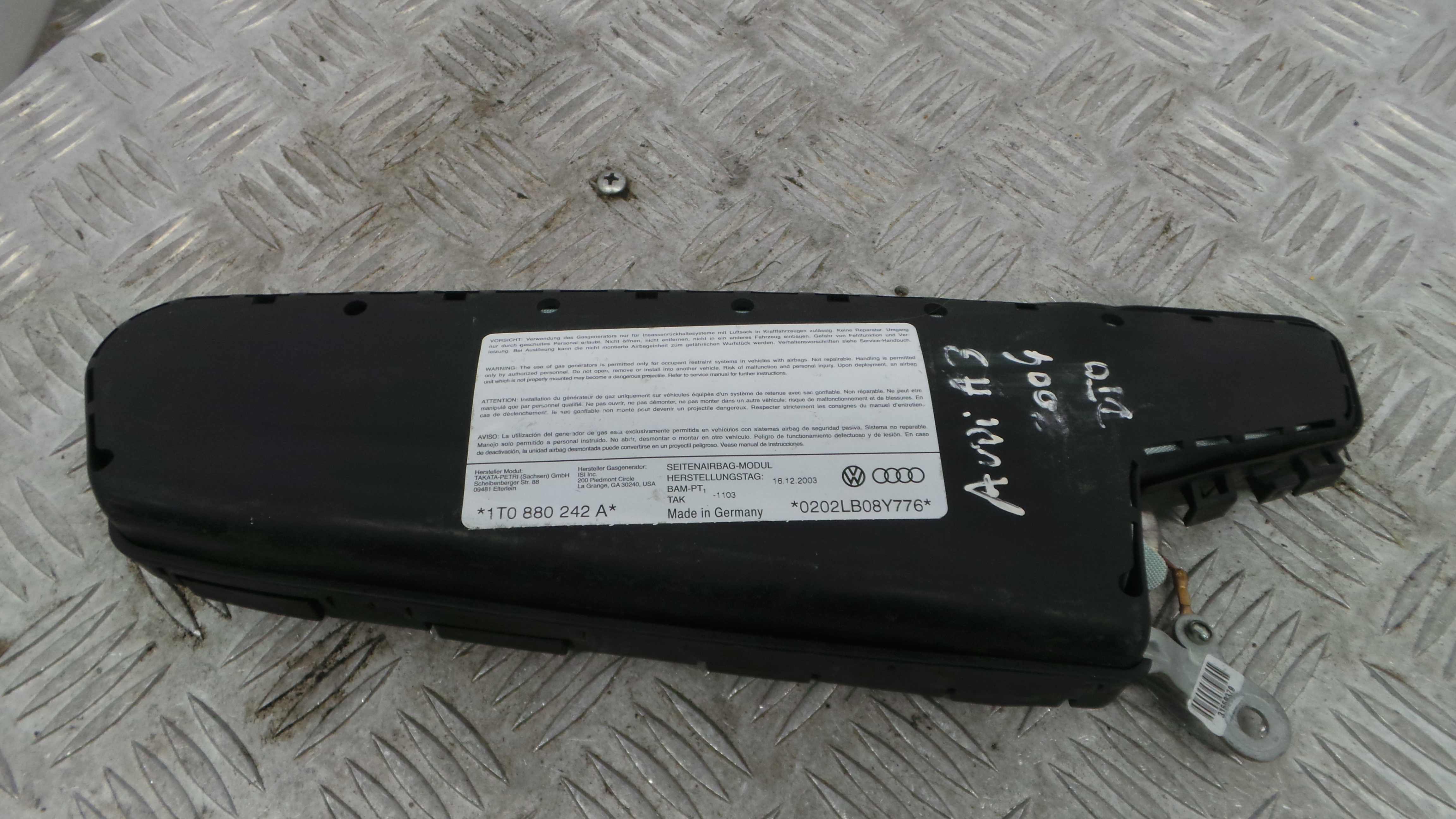 Airbag Banco Dto 1T0880242A - AUDI A3 (8P1)-37816356 Airbag Banco Dto 1T0880242A - AUDI A3 (8P1)-37816356