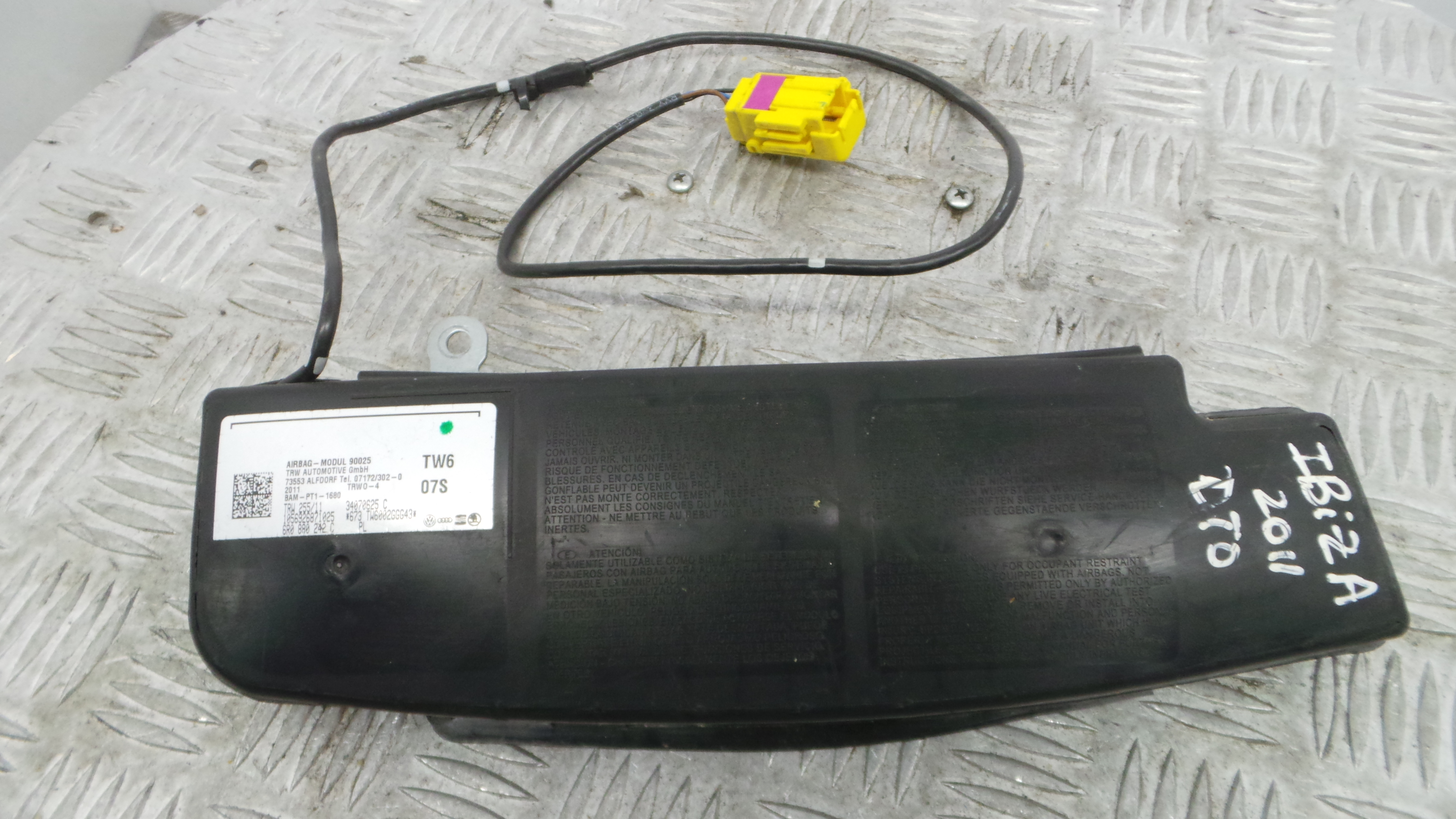 Airbag Banco Dto 6R0880242C - SEAT IBIZA IV (6J5, 6P1), IBIZA Mk IV (6J5, 6P1)-37816510 Airbag Banco Dto 6R0880242C - SEAT IBIZA IV (6J5, 6P1), IBIZA Mk IV (6J5, 6P1)-37816510