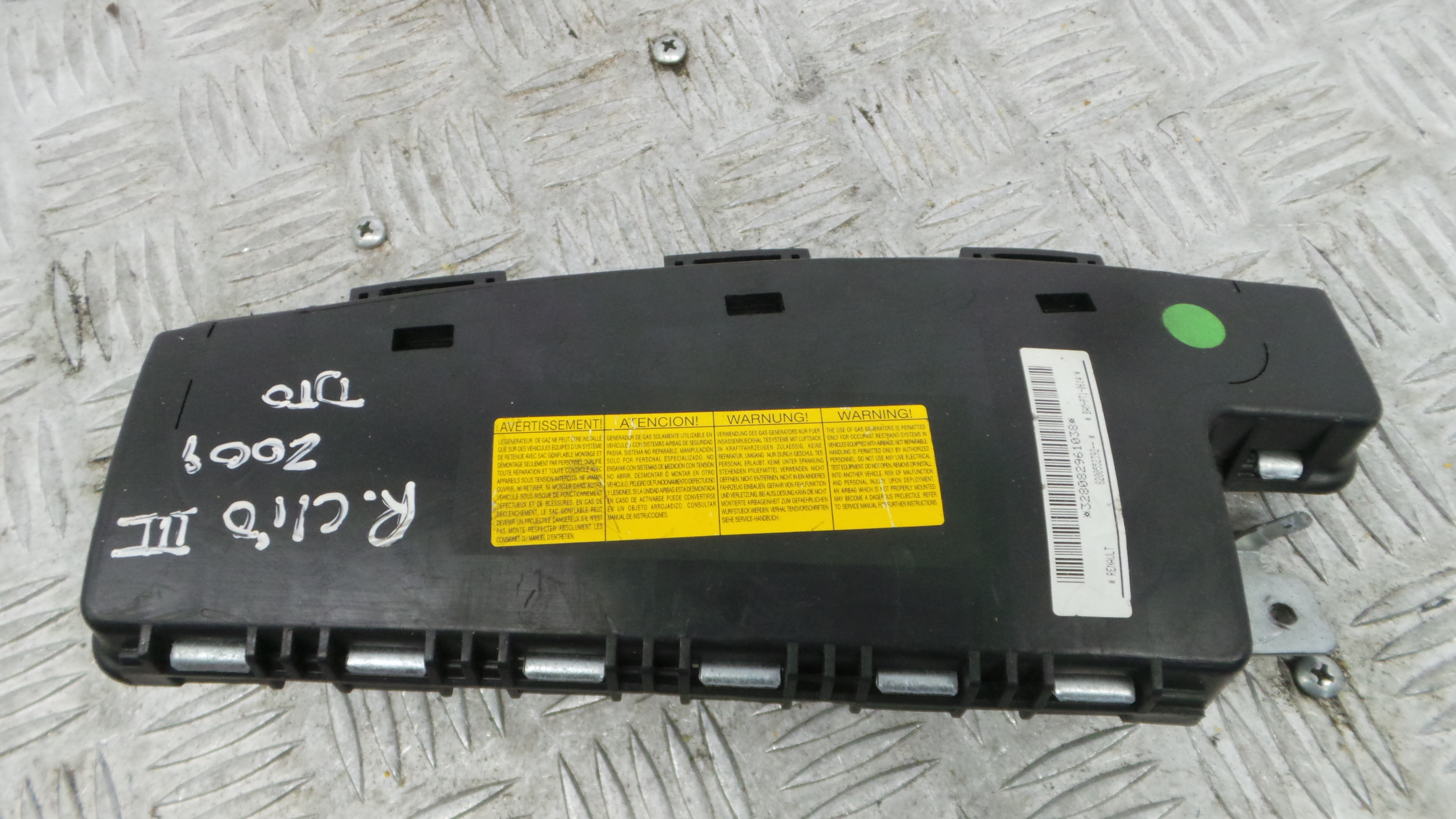Airbag Banco Dto 8200552392 - RENAULT CLIO III (BR0/1, CR0/1)-37816681 Airbag Banco Dto 8200552392 - RENAULT CLIO III (BR0/1, CR0/1)-37816681