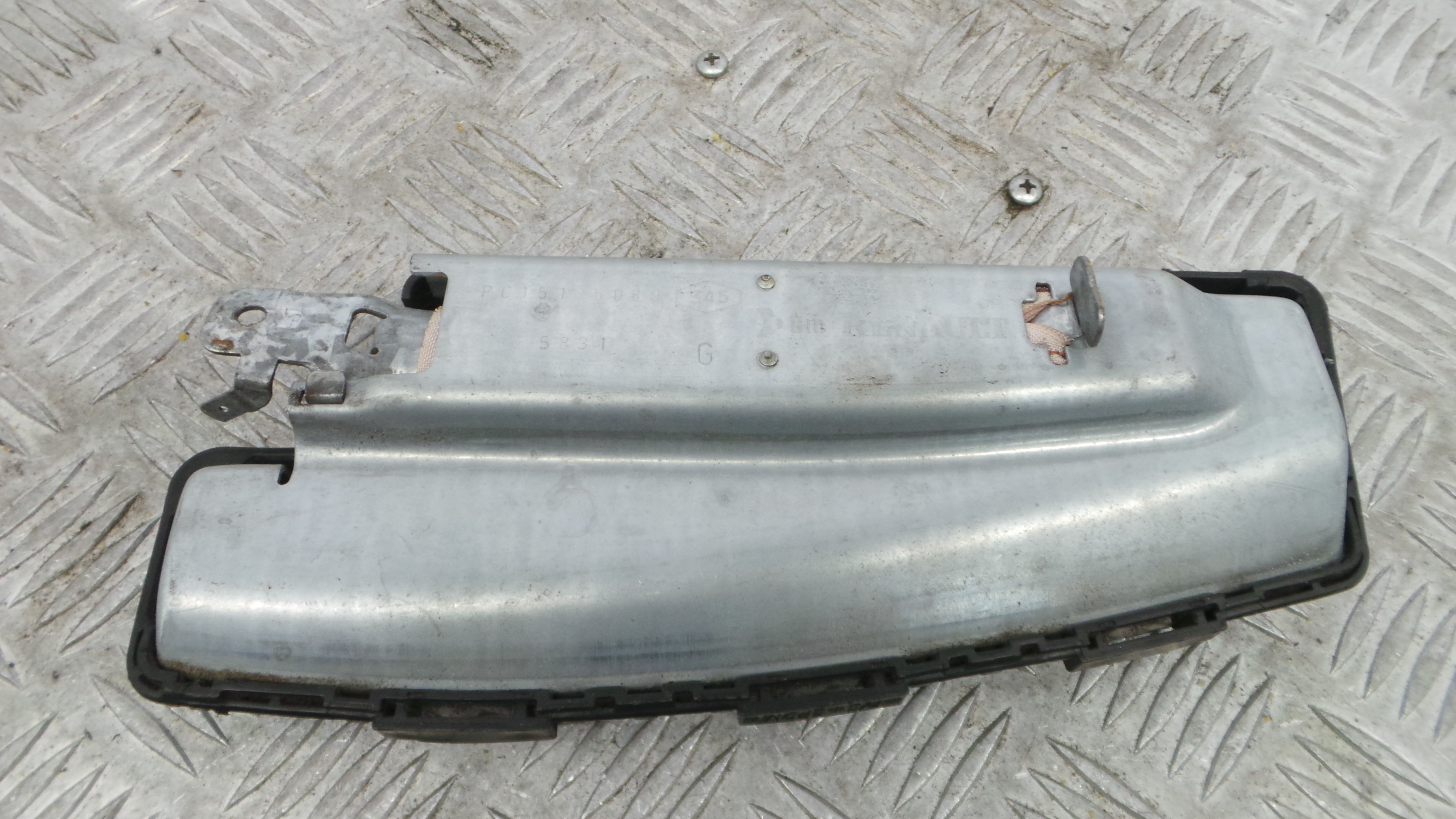 Airbag Banco Esq 8200552394 - RENAULT CLIO III (BR0/1, CR0/1)-37819975