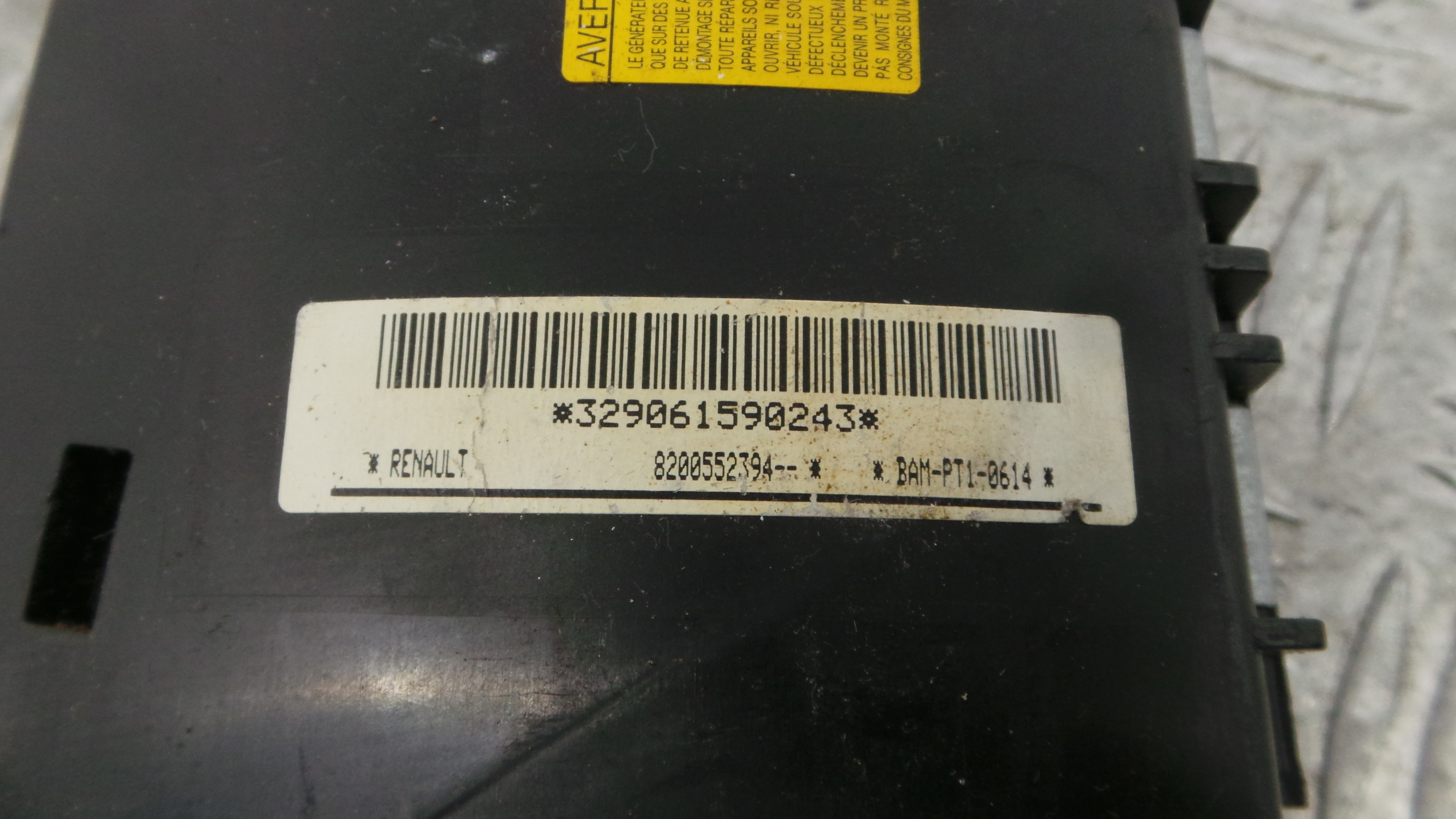 Airbag Banco Esq 8200552394 - RENAULT CLIO III (BR0/1, CR0/1)-37819981