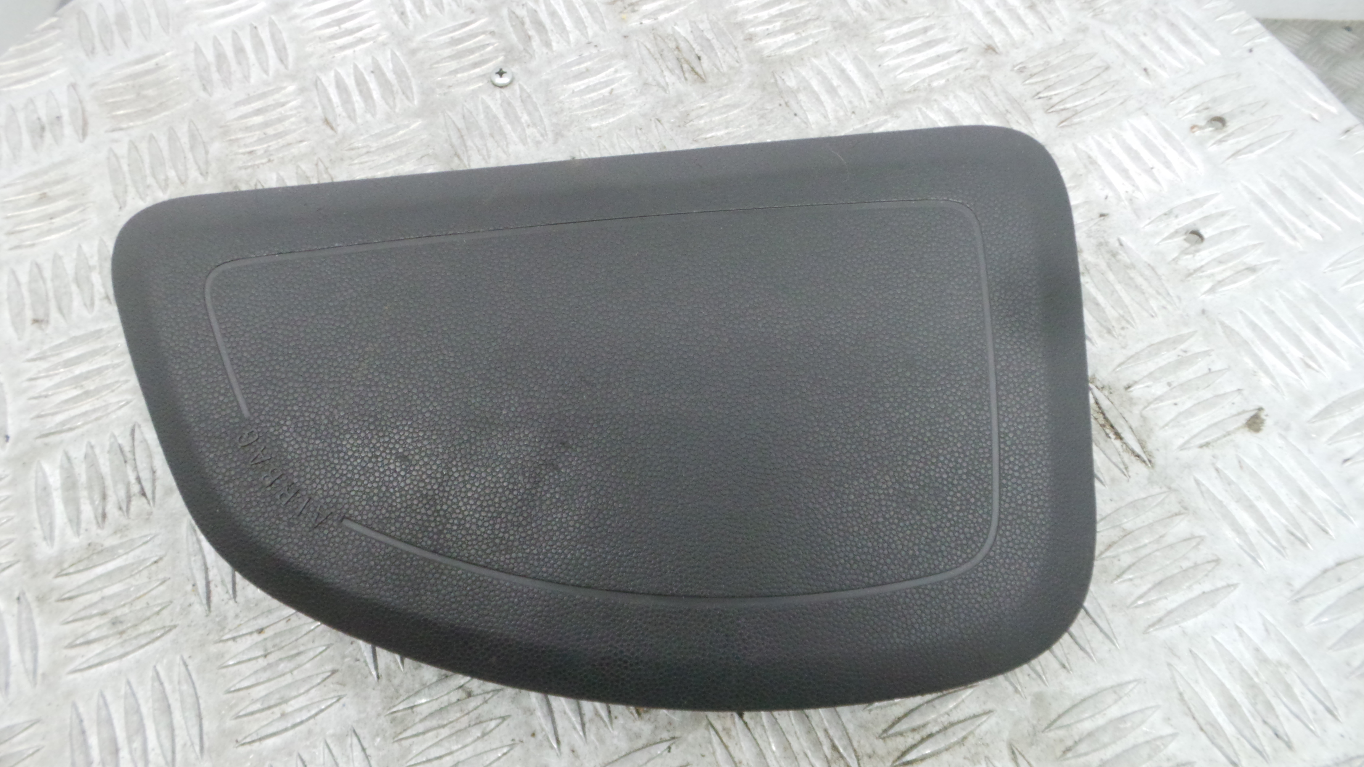 Airbag Banco Esq 13213584 - OPEL CORSA D (S07)-37820370 Airbag Banco Esq 13213584 - OPEL CORSA D (S07)-37820370