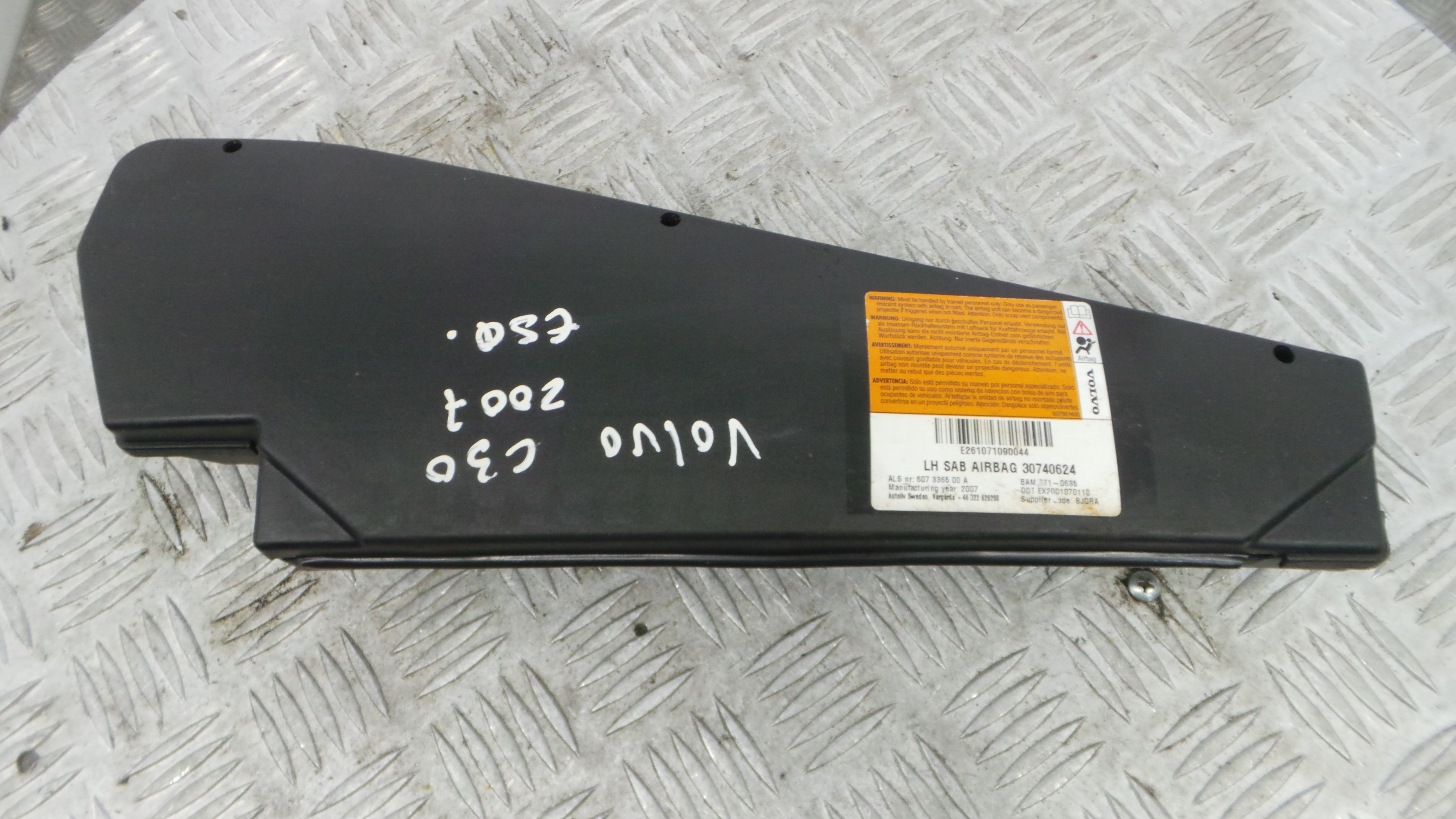 Airbag Banco Esq 30740624 - VOLVO C30 (533)-37820667 Airbag Banco Esq 30740624 - VOLVO C30 (533)-37820667