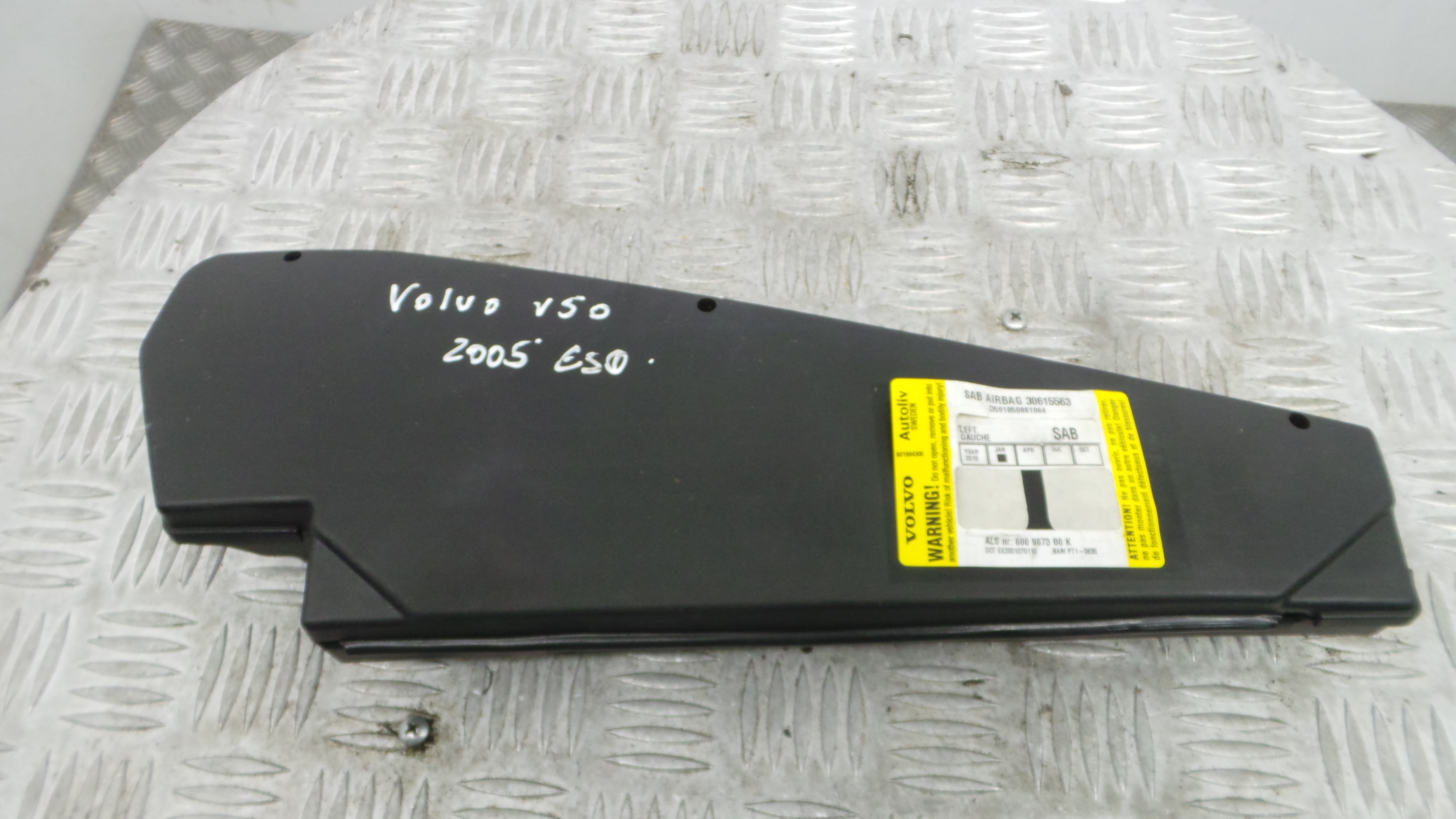 Airbag Banco Esq 30615563 - VOLVO V50 (545)-37820692 Airbag Banco Esq 30615563 - VOLVO V50 (545)-37820692