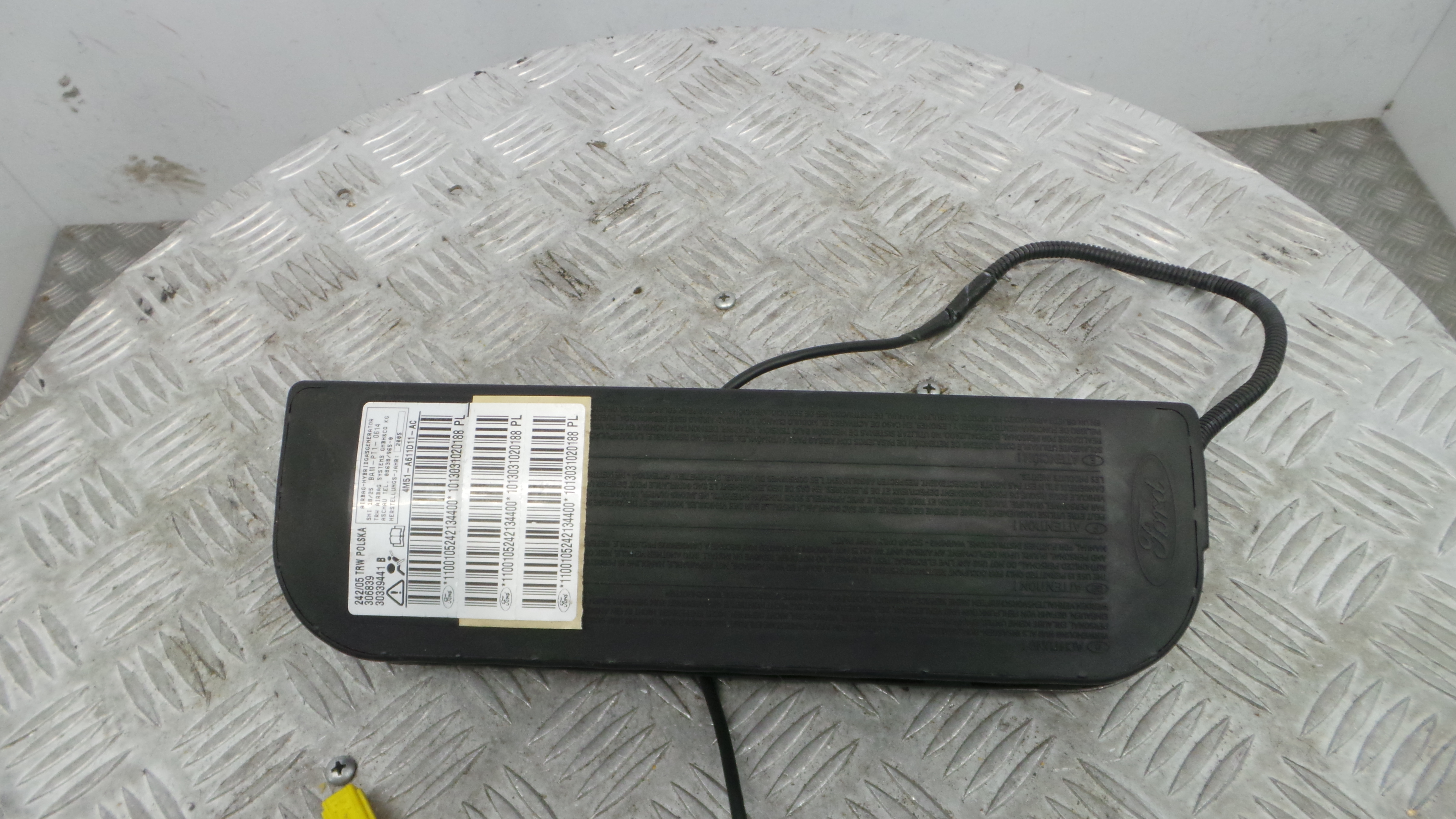 Airbag Banco Esq 4M51-A611D11-AC – FORD FOCUS II (DA_, HCP, DP) Airbag Banco Esq 4M51-A611D11-AC – FORD FOCUS II (DA_, HCP, DP)