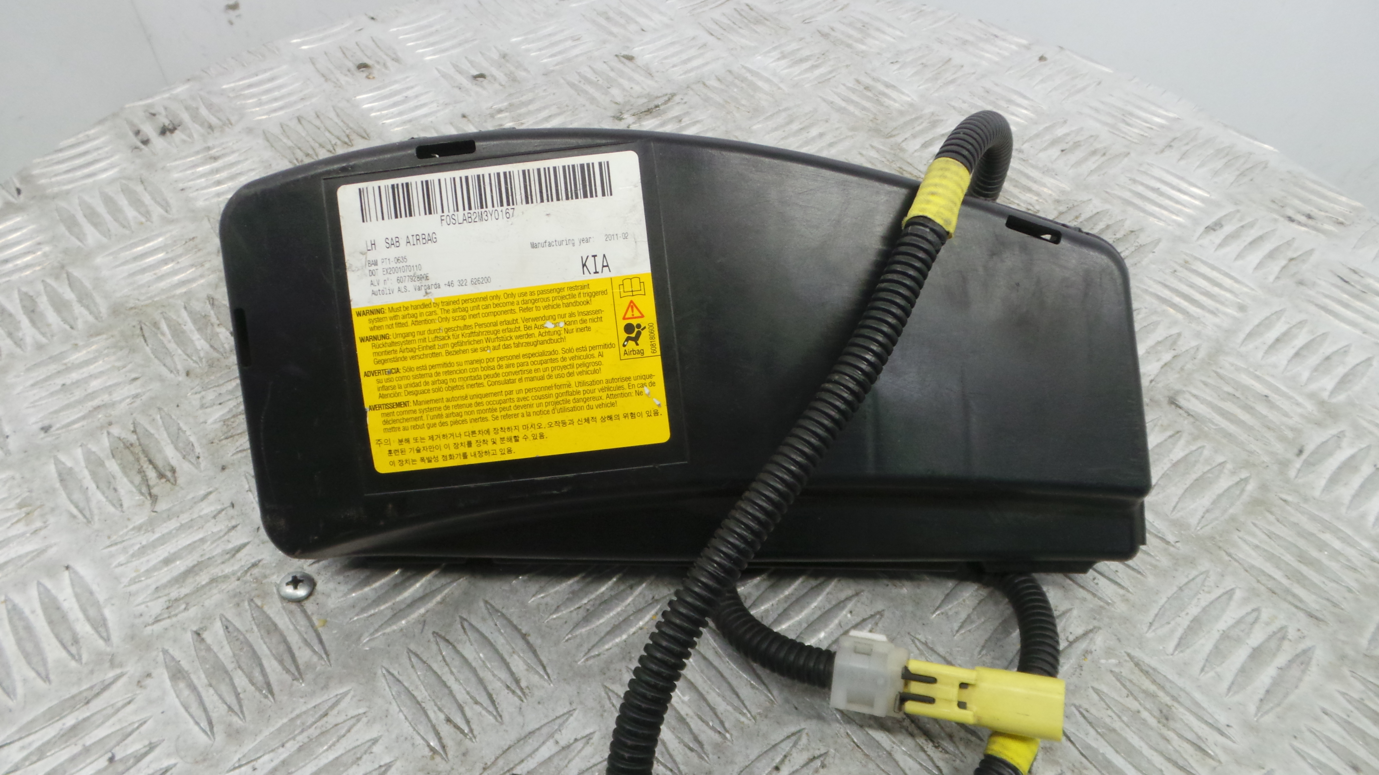 Airbag Banco Esq FOSLAB2M3Y0167 - KIA CEE'D Hatchback (ED)-37820910 Airbag Banco Esq FOSLAB2M3Y0167 - KIA CEE'D Hatchback (ED)-37820910