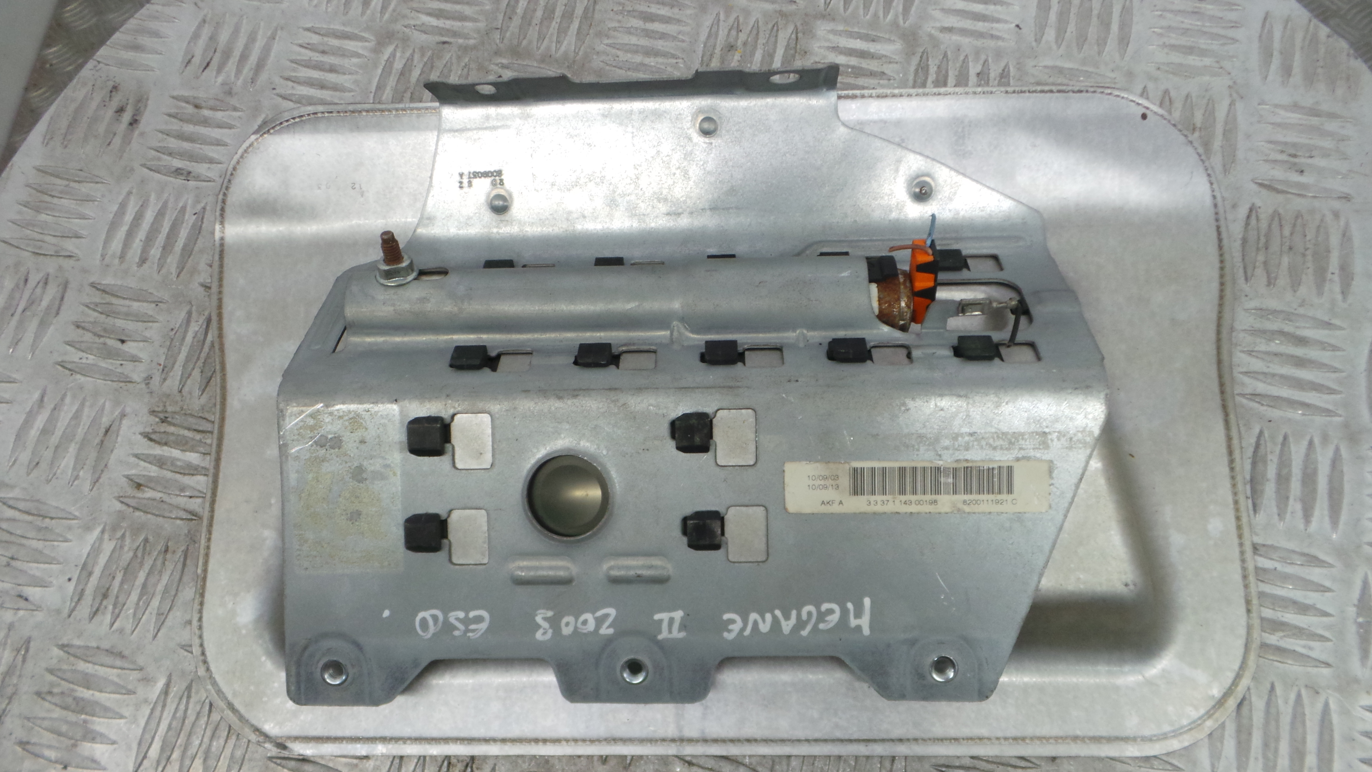 Airbag Banco Dto 8200111921C - RENAULT MEGANE II (BM0/1_, CM0/1_)-37825817