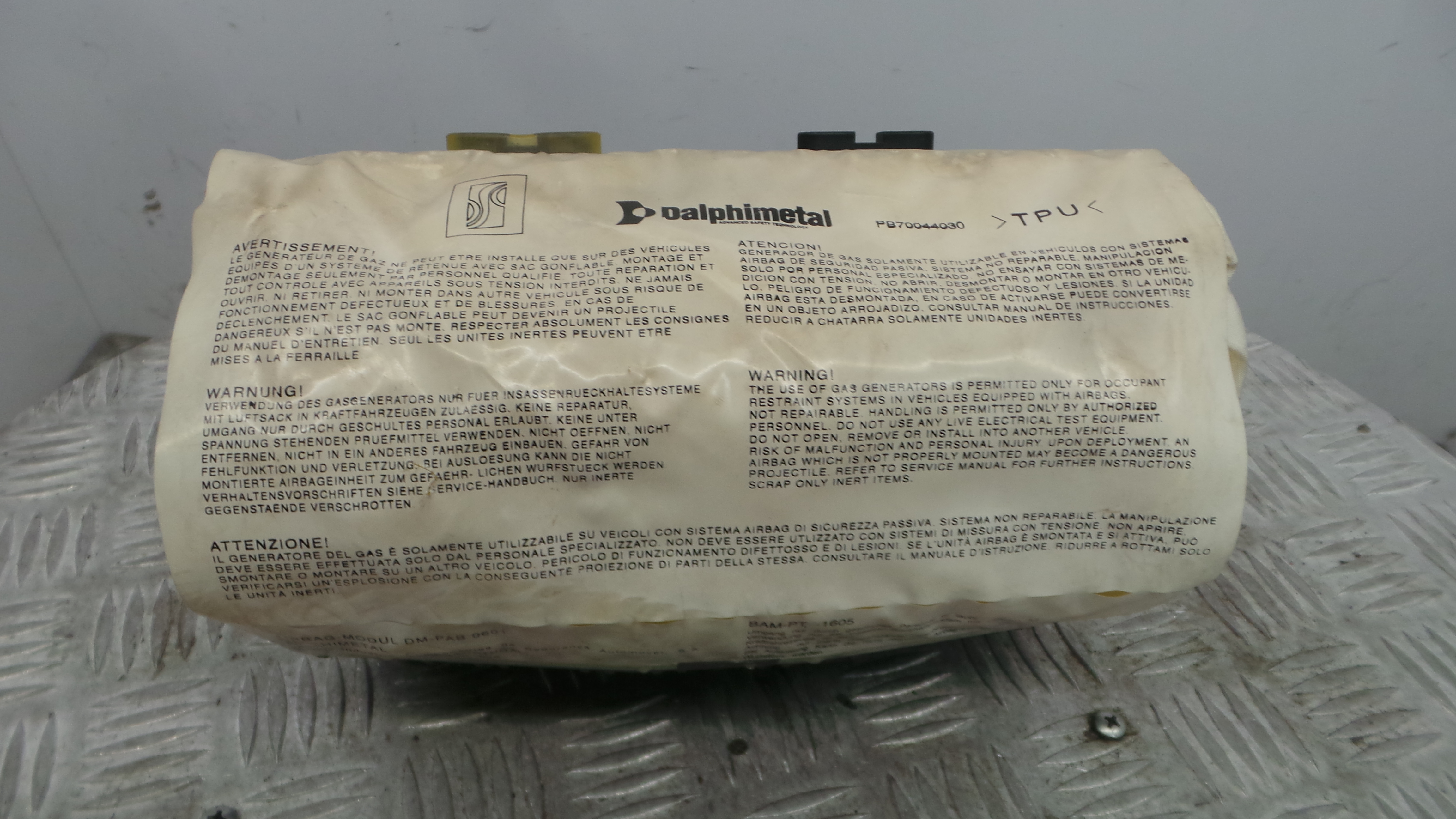 Airbag Passageiro 13152361 – OPEL CORSA C (X01) Airbag Passageiro 13152361 – OPEL CORSA C (X01)