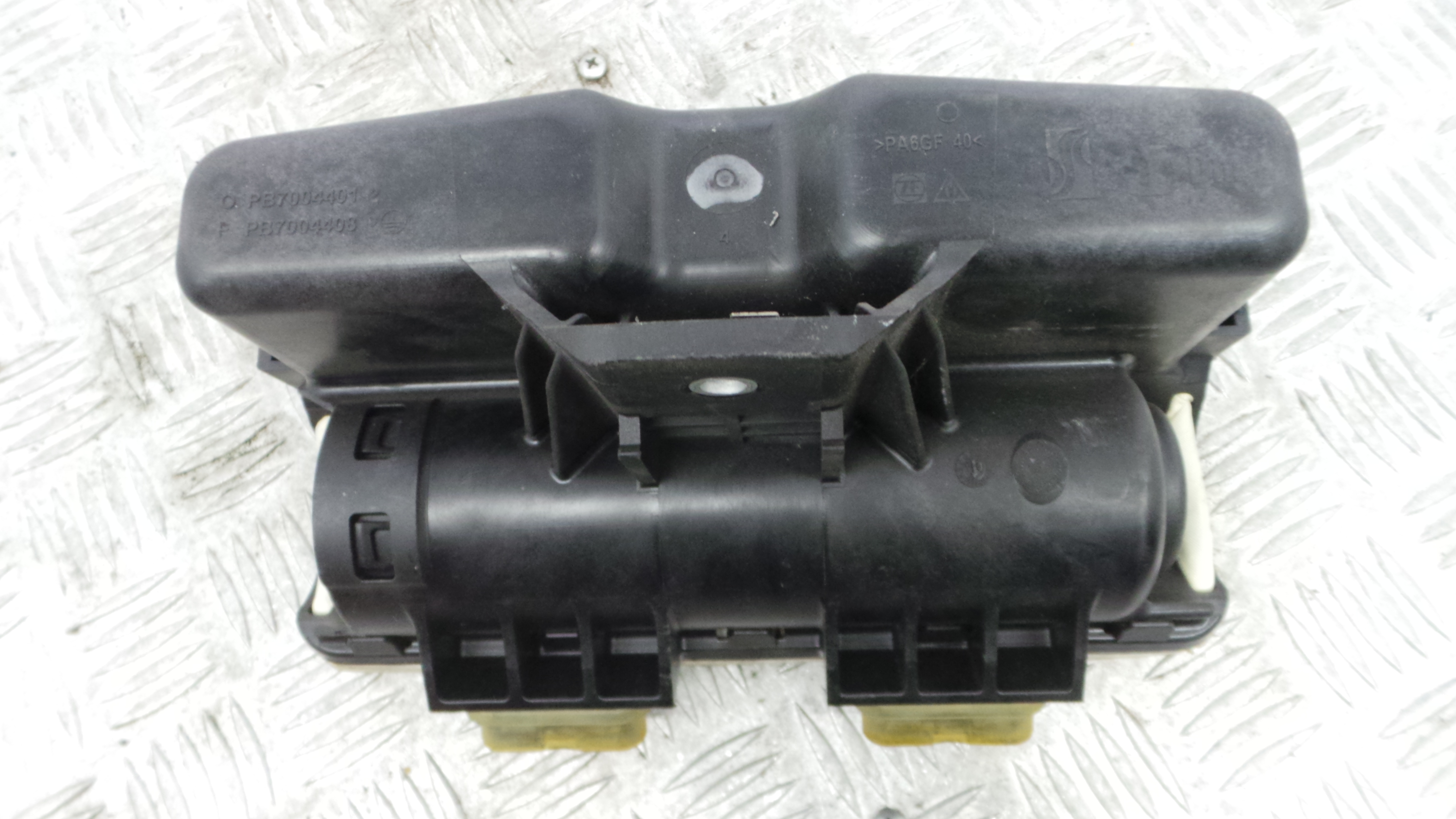 Airbag Passageiro 13152361 - OPEL CORSA D (S07)-37829355