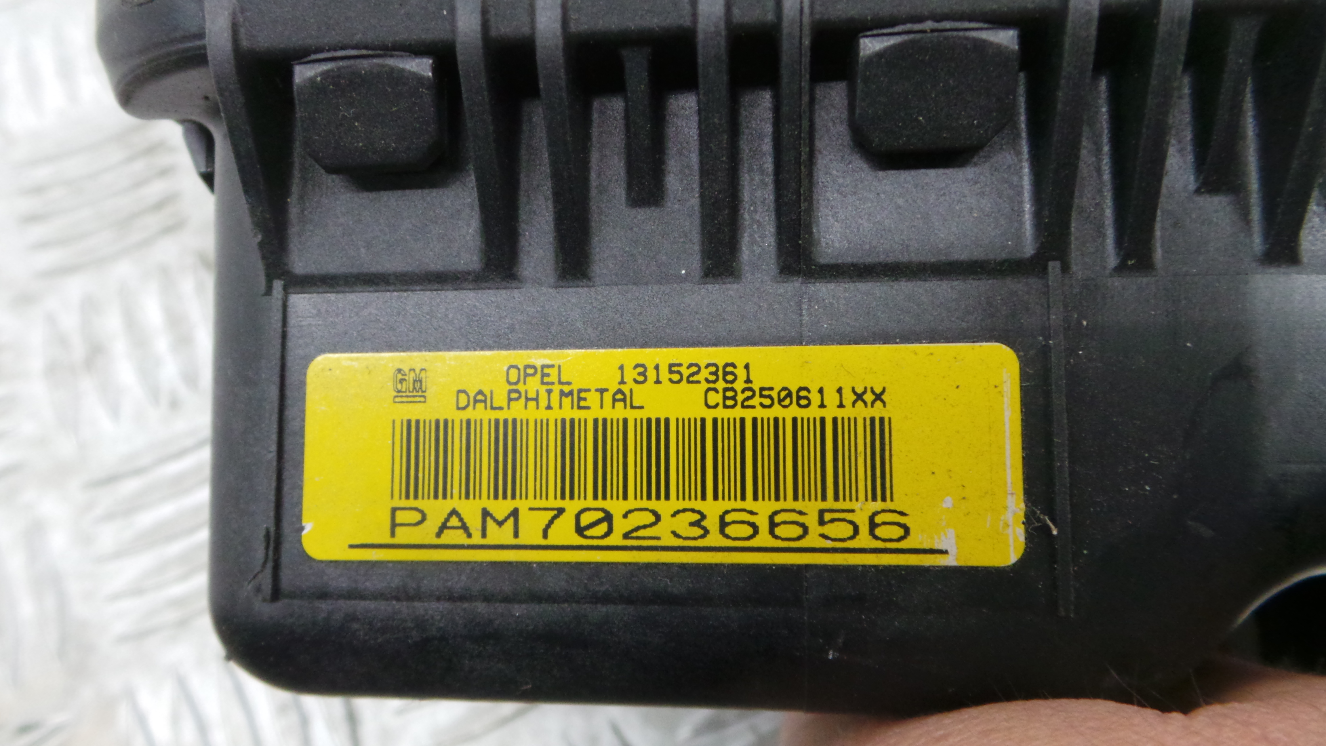 Airbag Passageiro 13152361 - OPEL CORSA D (S07)-37829355