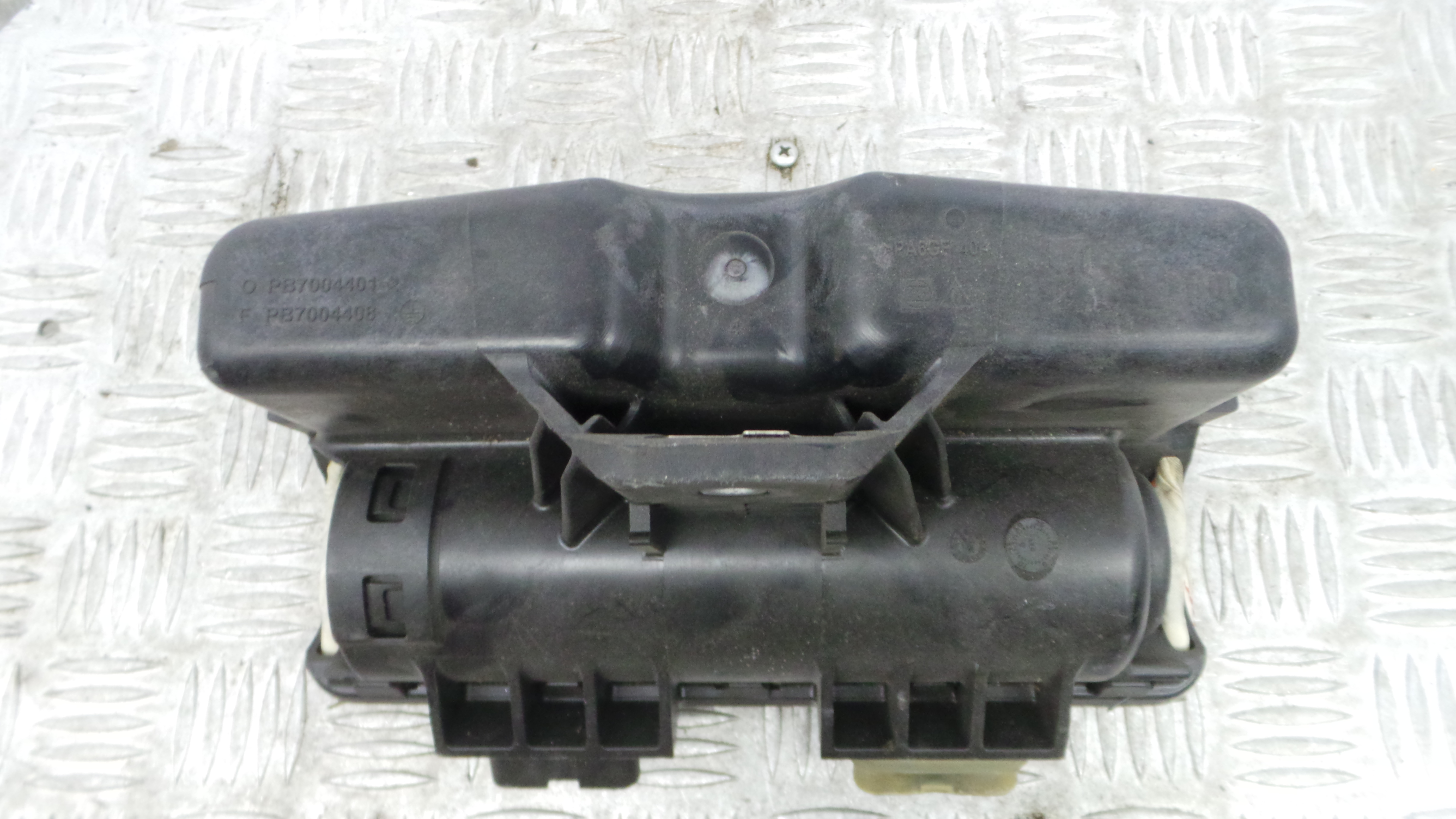 Airbag Passageiro 13152361 - OPEL CORSA D (S07)-38045695